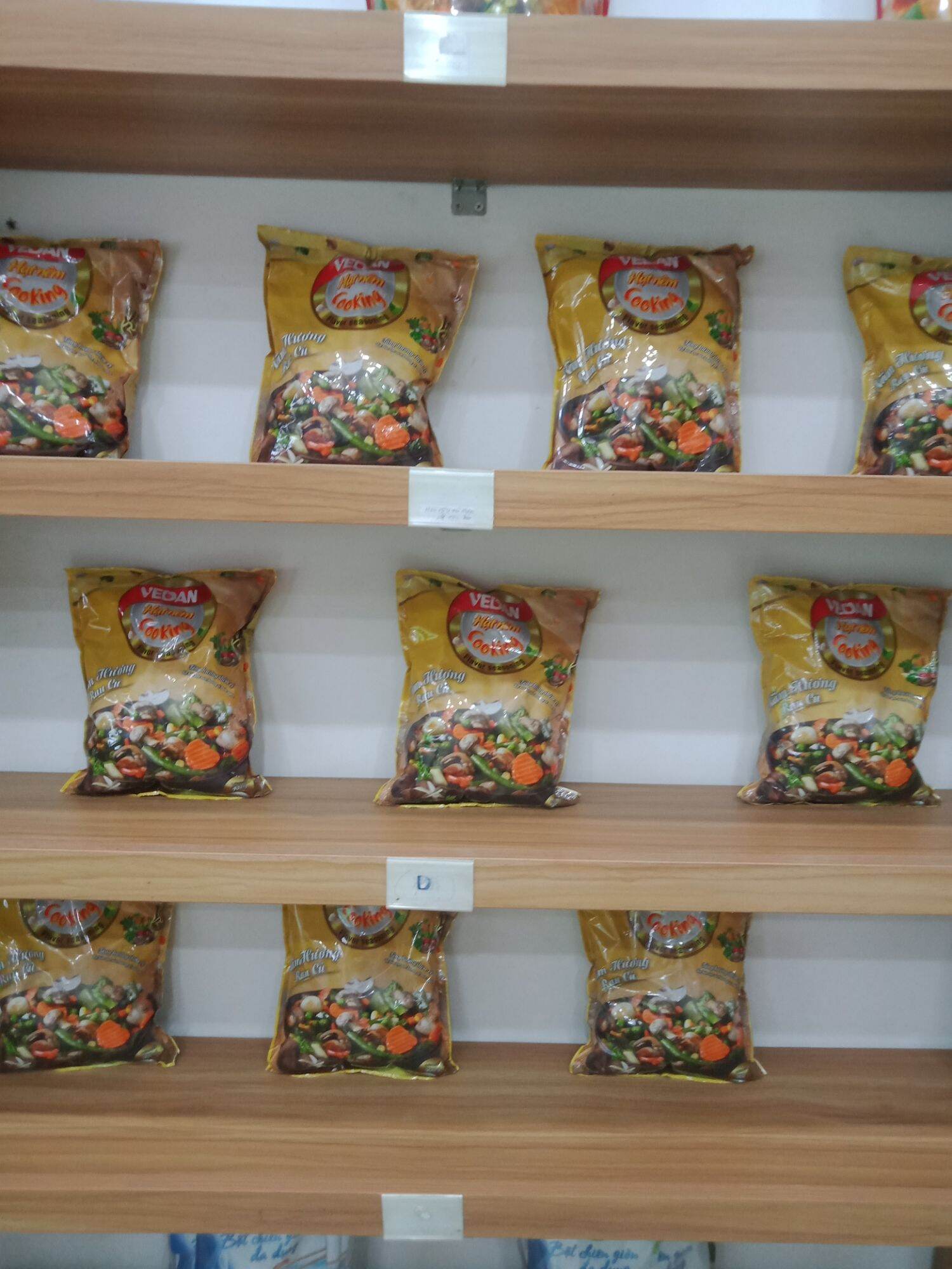 hạt nêm nấm hương 900g .1 thùng *8 gói (ảnh tự chụp)
