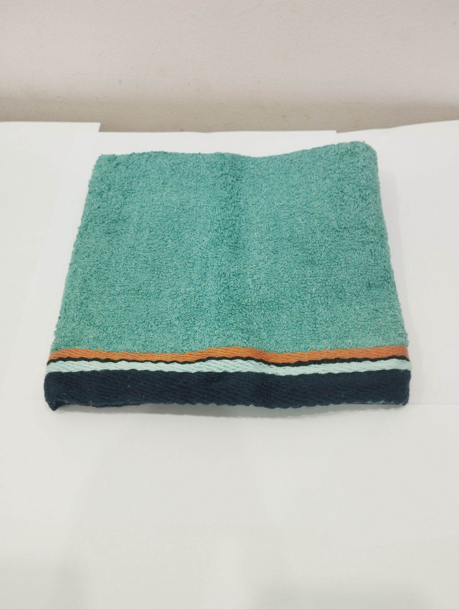 (HCM) Khăn tắm 35 x 75cm màu xanh rêu ( k.mãi Unilever)