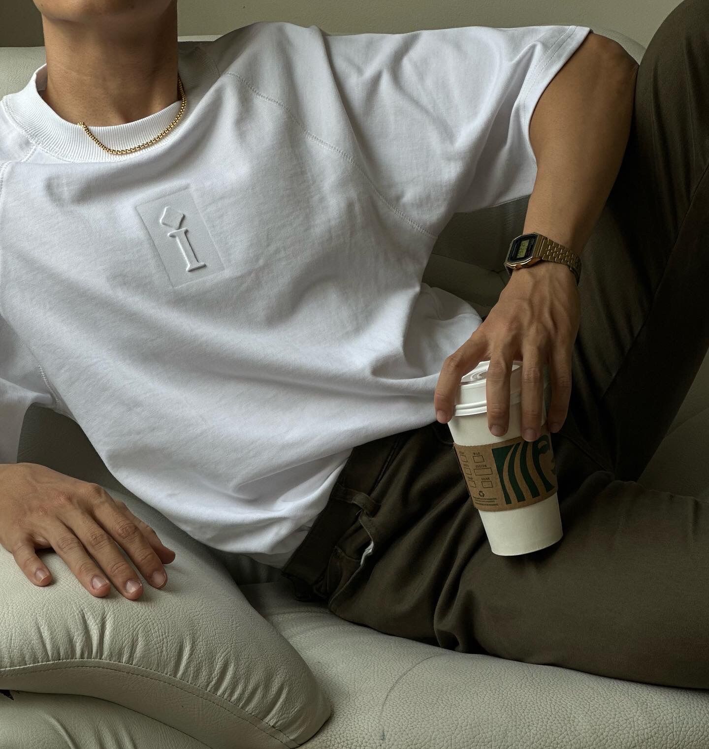 ÁO THUN DẬP NỔI ( MẶT TRƯỚC ) “i” DESIGN TAY RAGLAN INDAHOOD STUDIO