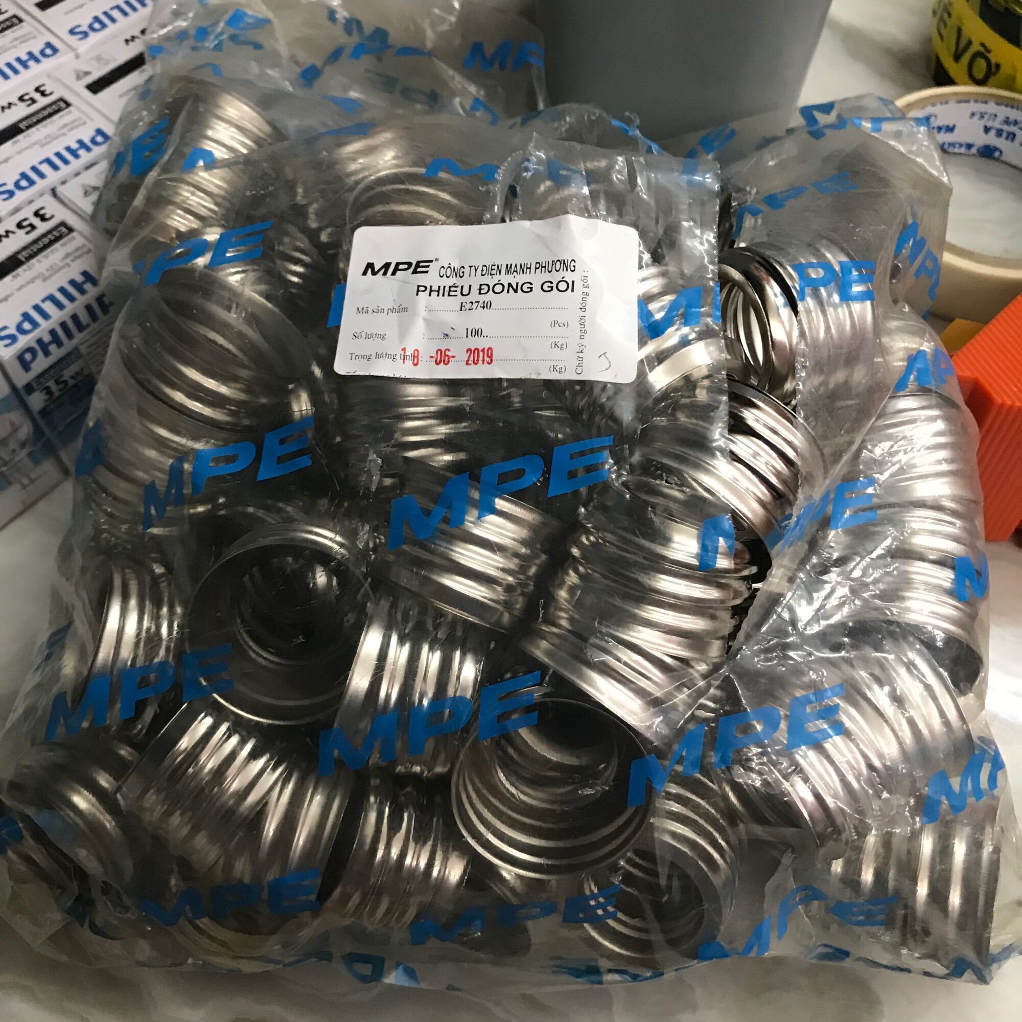 Đui đèn chuyển đổi từ E40 sang E27 (MPE chính hãng)