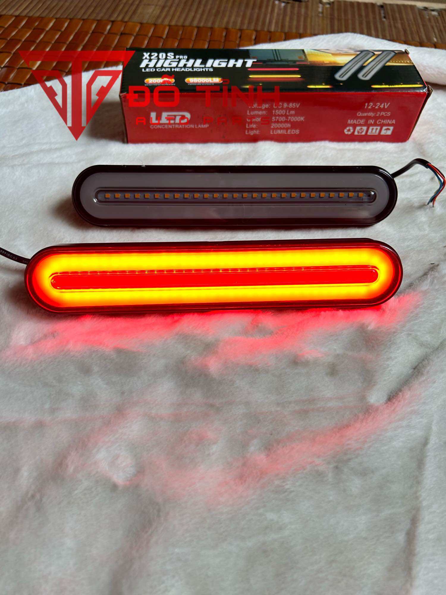 Đèn Led sau xe tải. Đèn led hậu thanh 23cm nháy đuổi 12/24v