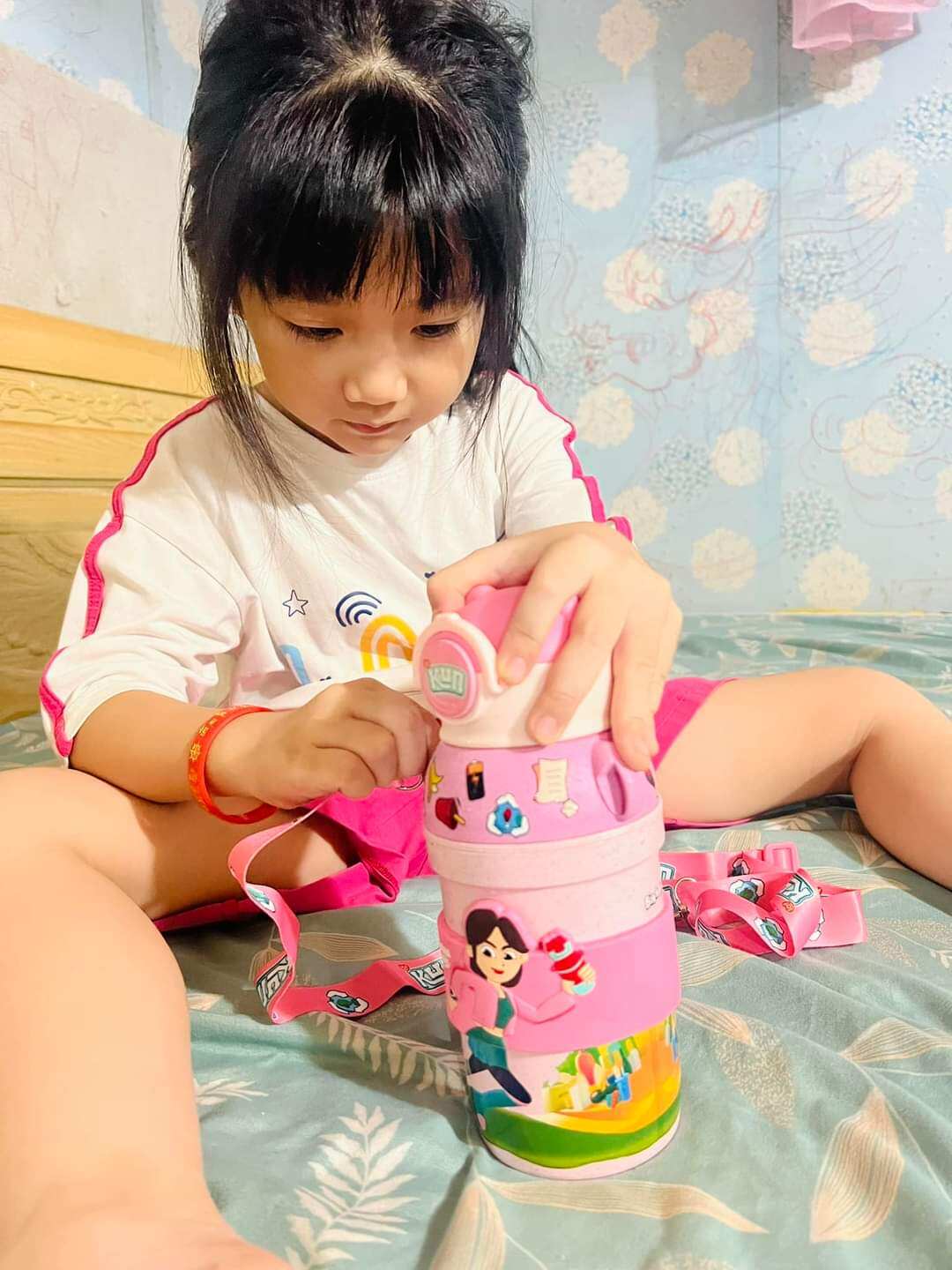 BÌNH NƯỚC KUN VÔ CỰC NHỰA LÚA MẠCH