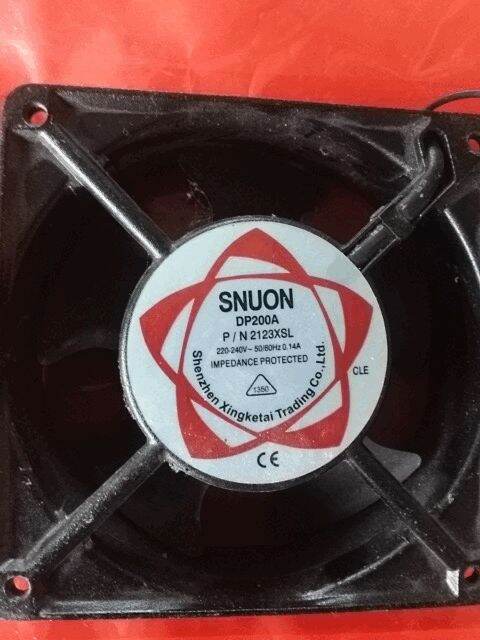 1 QUẠT HÚT CỰC MẠNH 220V(LKĐT MINH NHỰT)