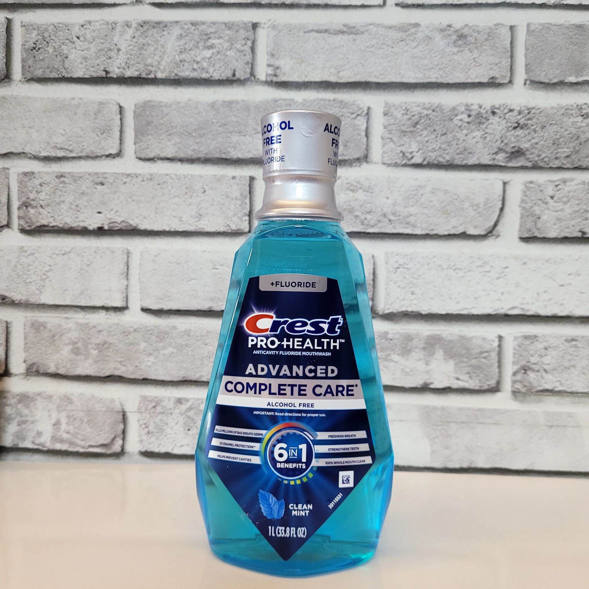 Nước súc miệng siêu trắng răng thơm miệng Crest Mỹ 1 lit