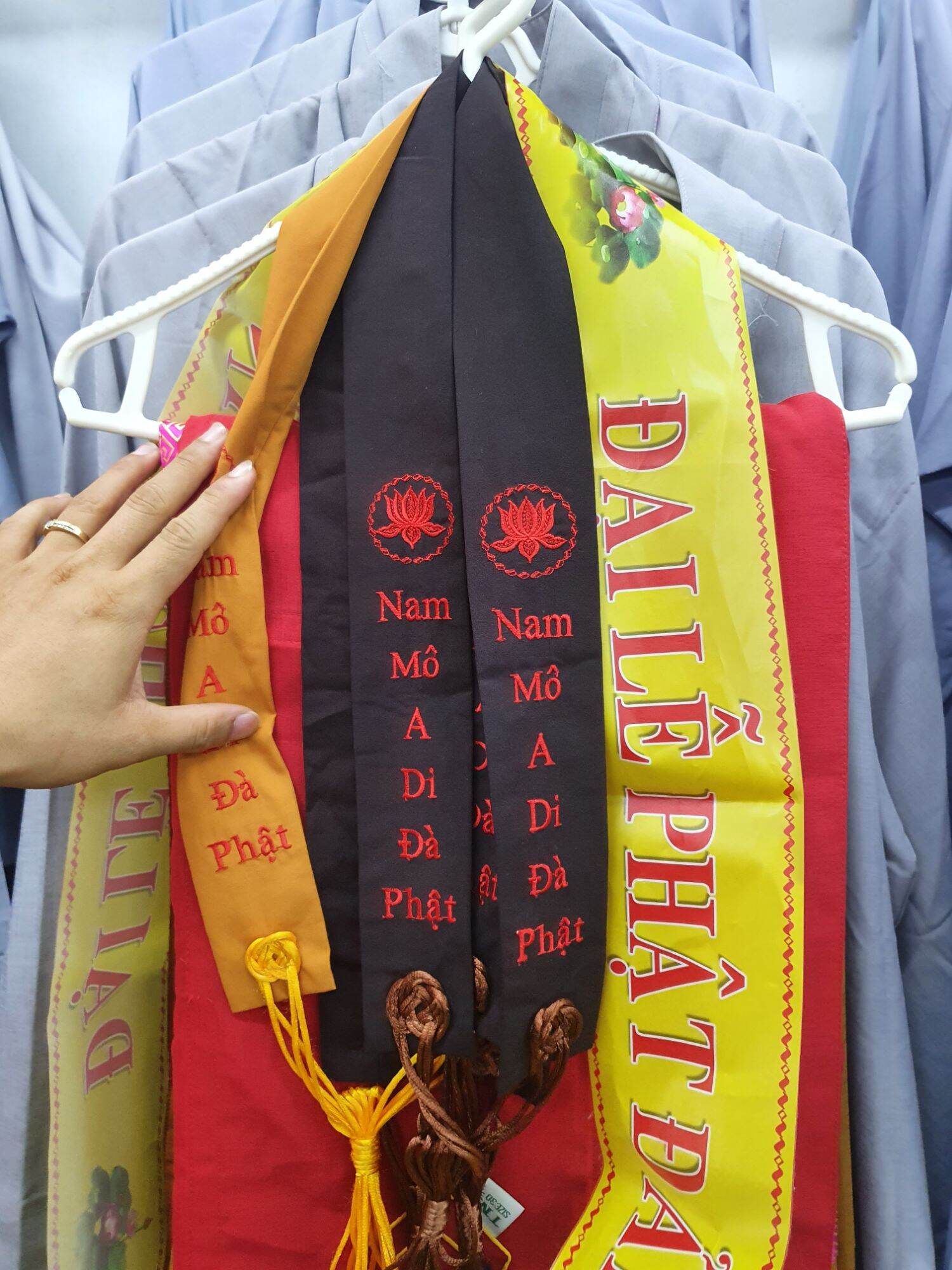 Pháp y Phật giáo