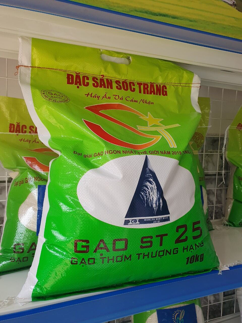 [HỎA TỐC 2H] Gạo ST25 Đặc Sản Sóc Trăng 10kg , Thơm ngon cơm, Không chất chống mối mọt và bảo quản - gạo st25 sóc trăng ngon dẻo - 100% không chất bảo quản