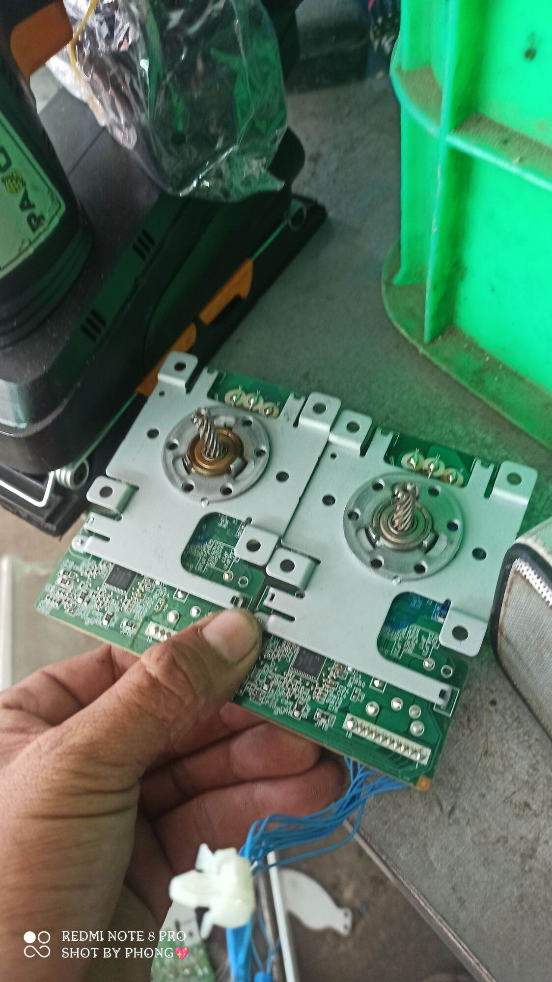 motor không chổi than nidec