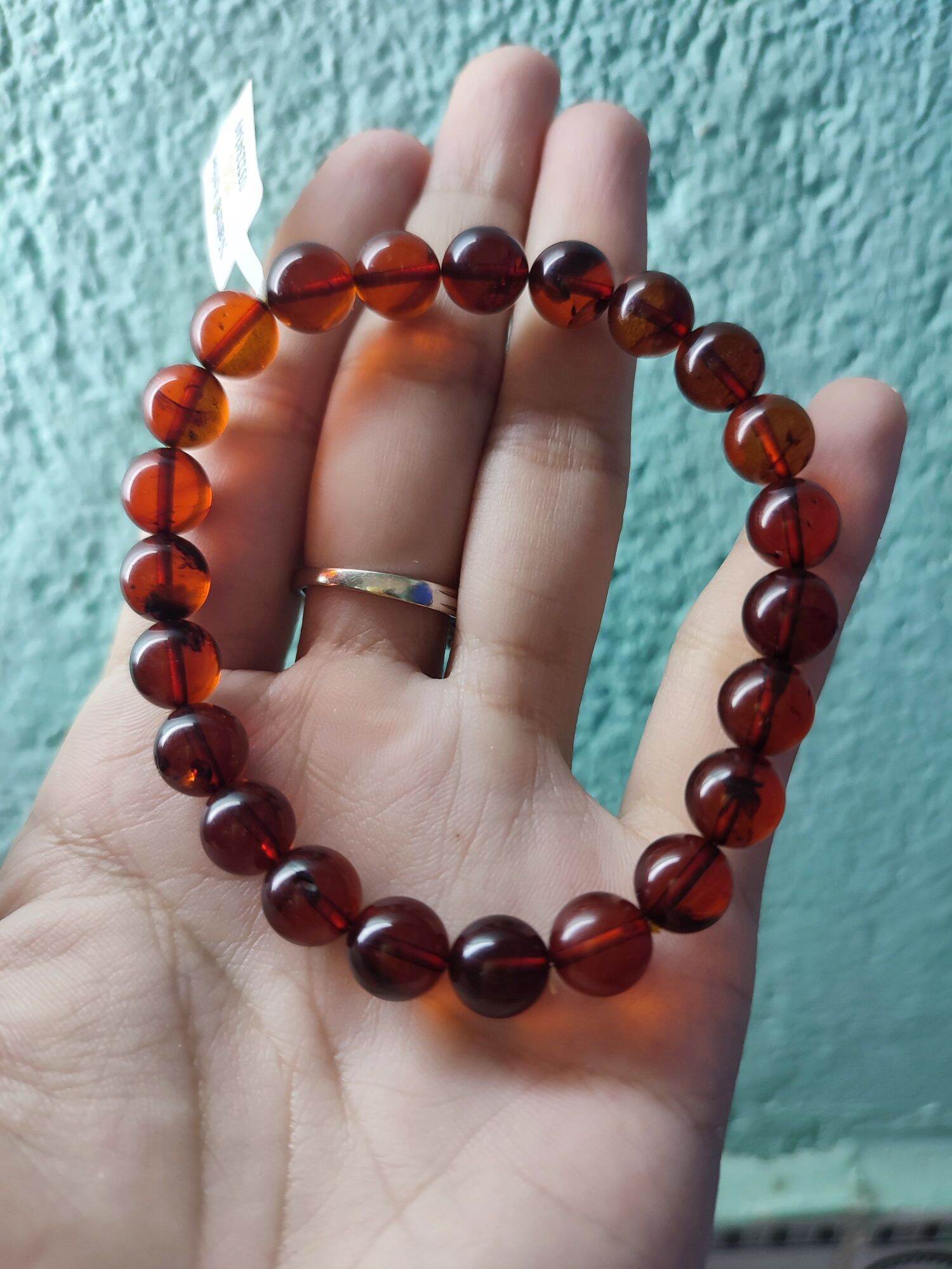vòng đeo tay hổ phách huyết 8ly