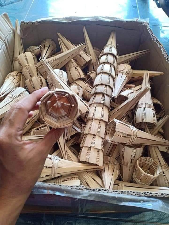 Hom lươn bằng tre