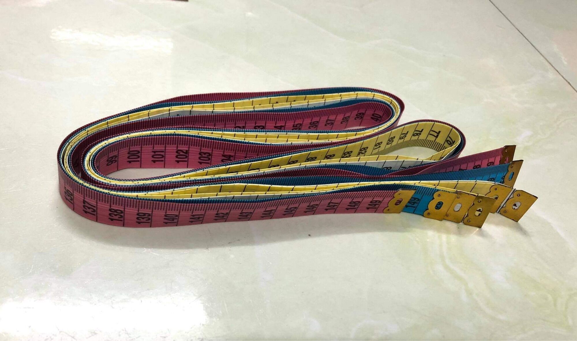 Thước dây đo may 2 mặt đều là cm dài 150cm số rõ đẹp
