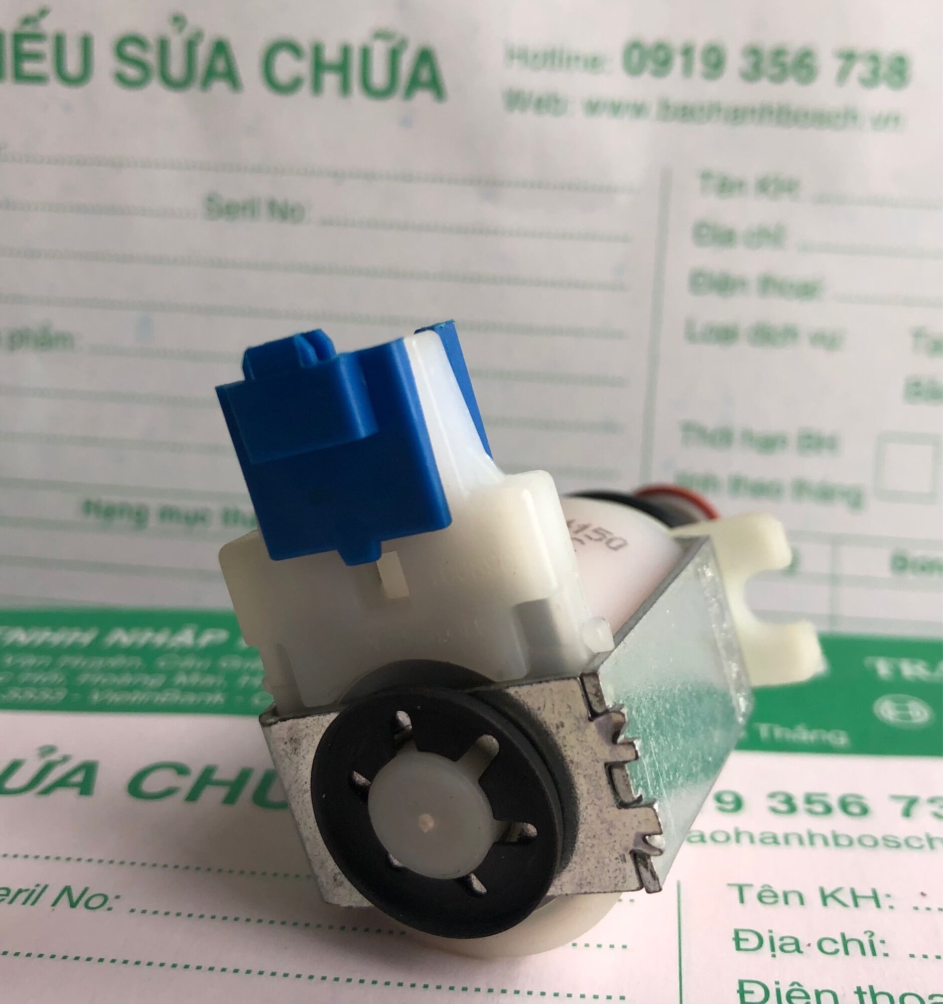 Van nước máy rửa bát bosch