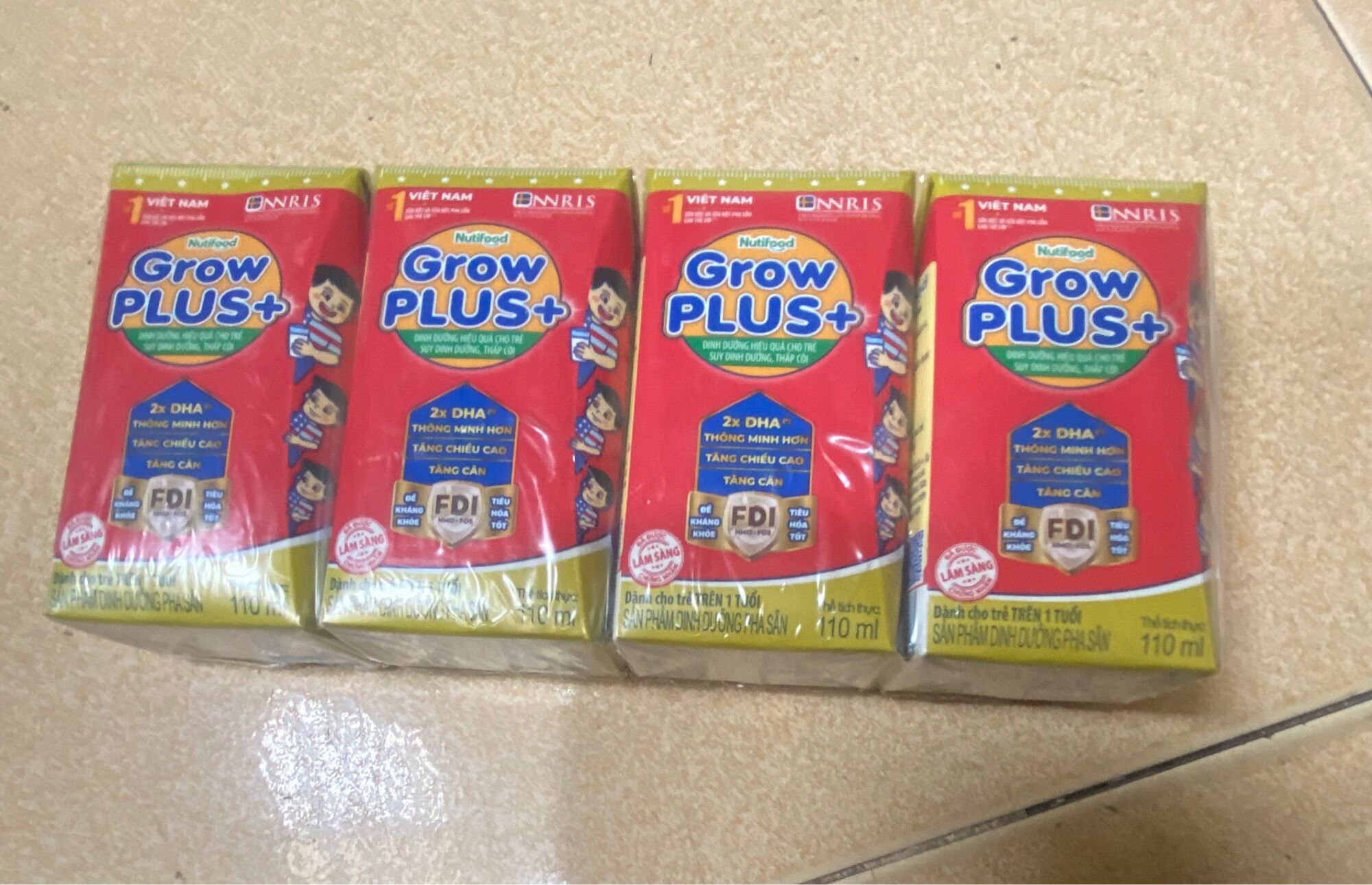 Sữa grow plus đỏ 110ml ,3 lốc /12 hộp