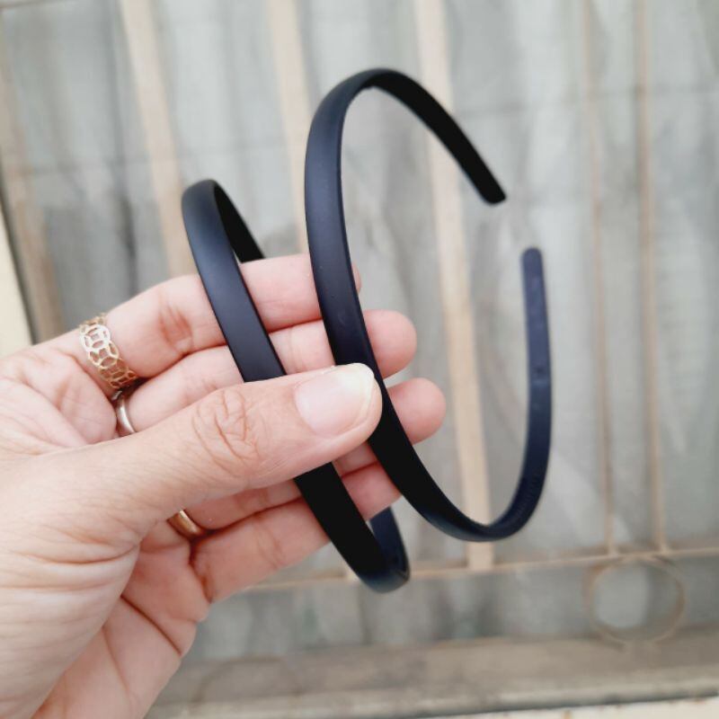Combo 2 cái bờm cài tóc đen nhám nhựa cứng bản nhỏ 8mm
