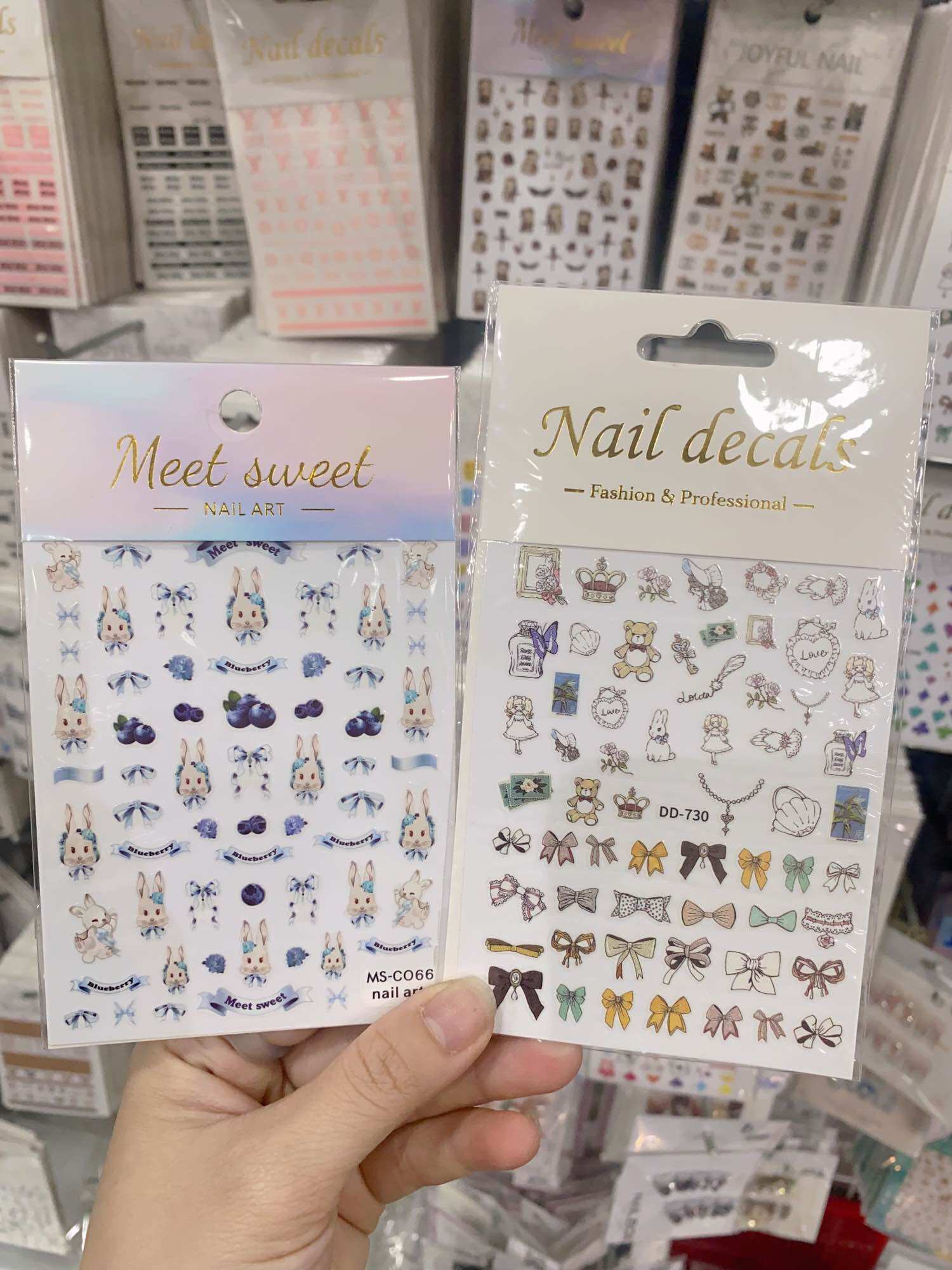 Sticker dán 2tấm/10k