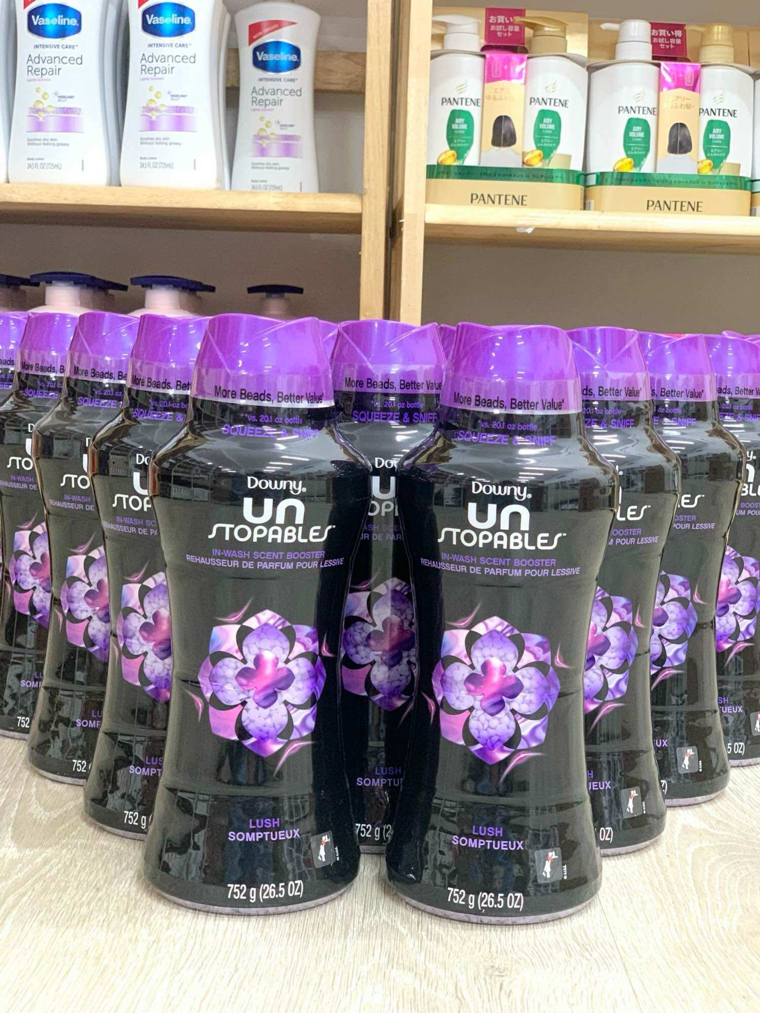Hạt Xả Thơm Quần Áo Downy  1.06kg
