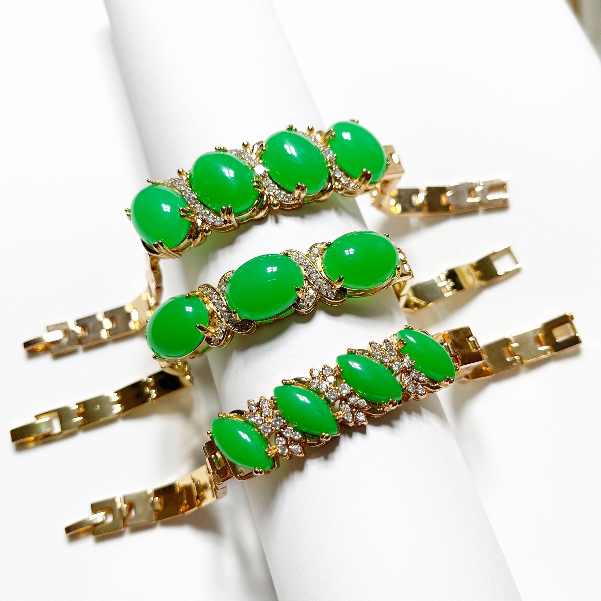 LẮC TAY NỮ HỘT XANH CẨM THẠCH