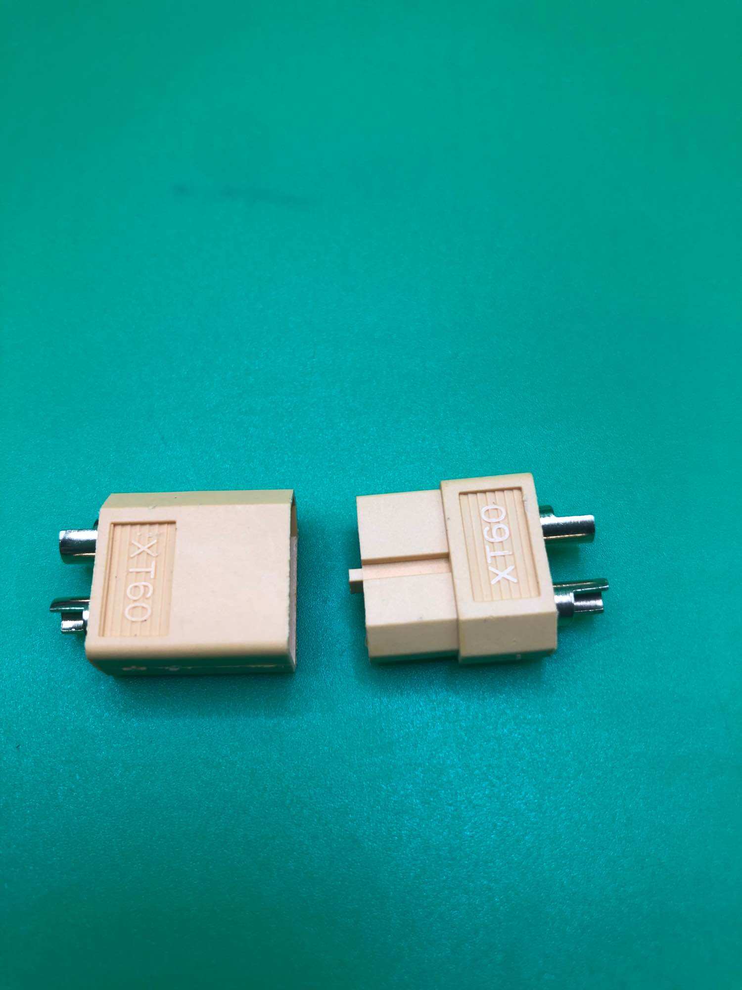 Rắc xt60 1cặp