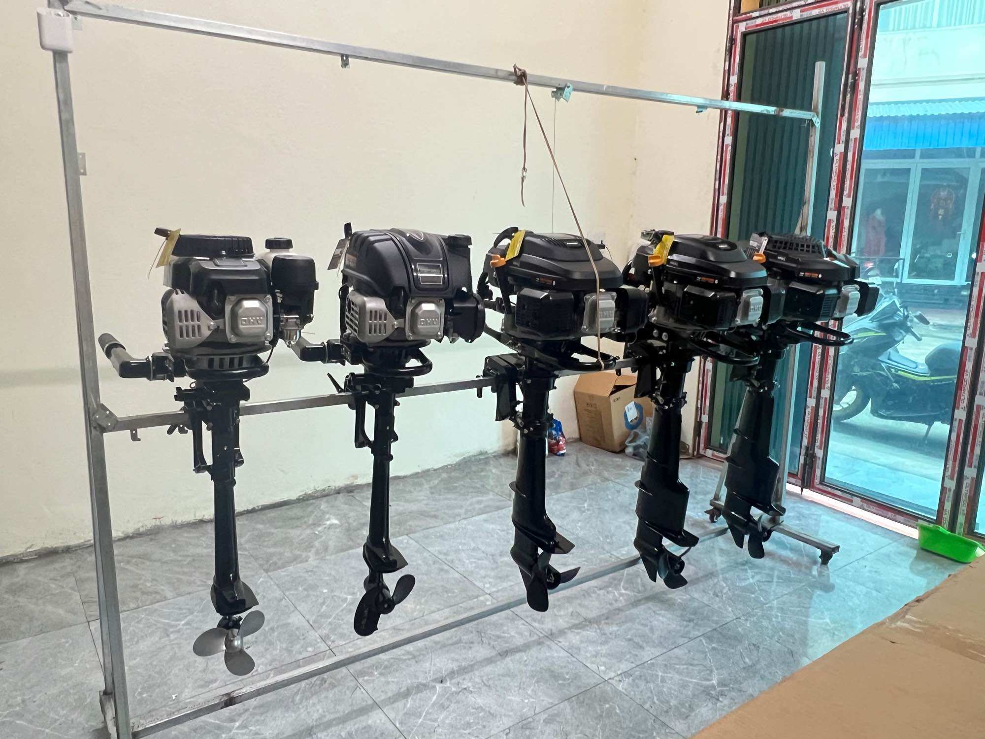 Động  cơ chạy thuyền 5.5HP Cano ZONSEN
