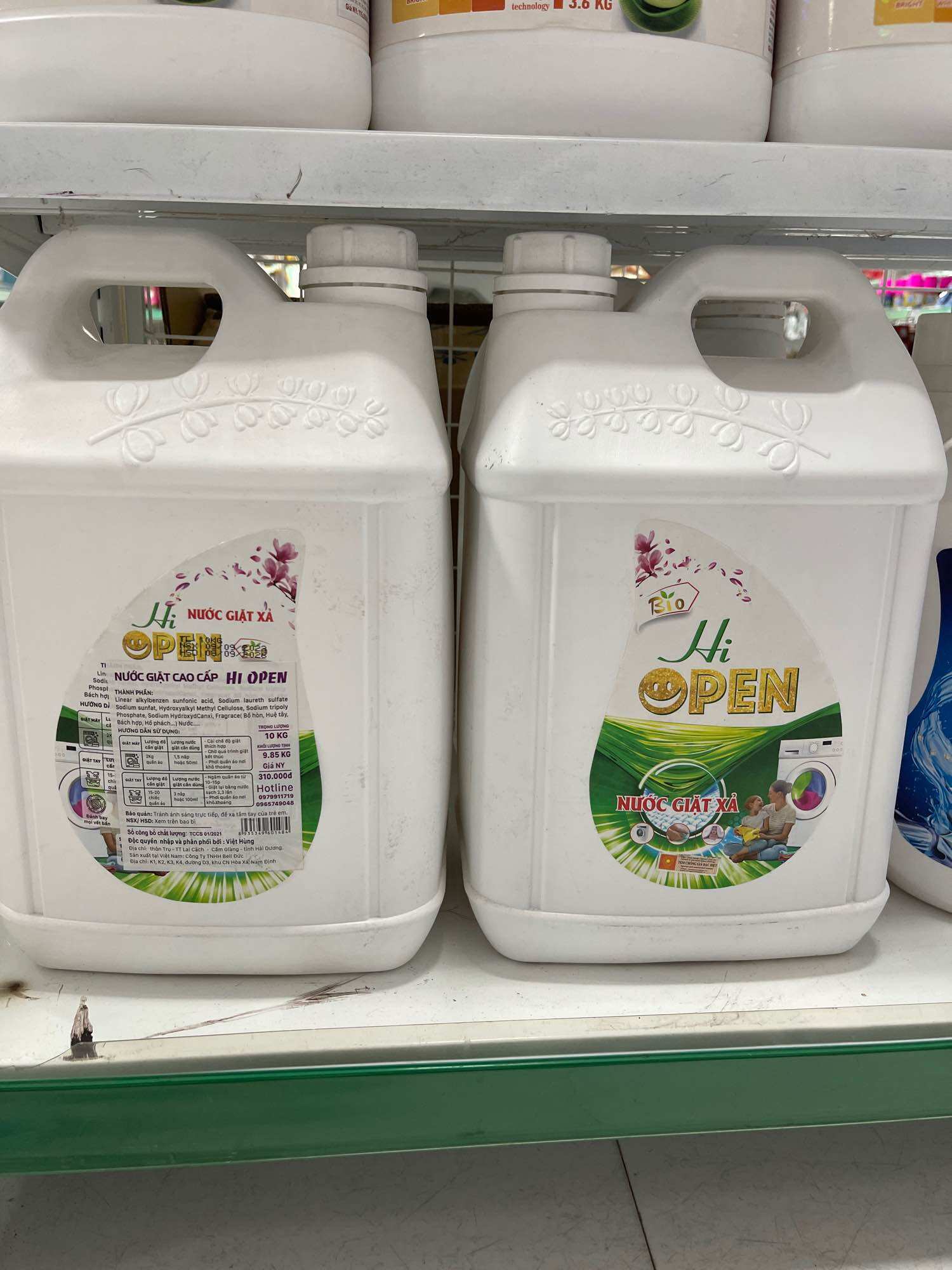 Nước giặt BIOPRO đậm đặc giúp làm sạch vết bẩn mùi thơm Comfor Bell ngọt mát