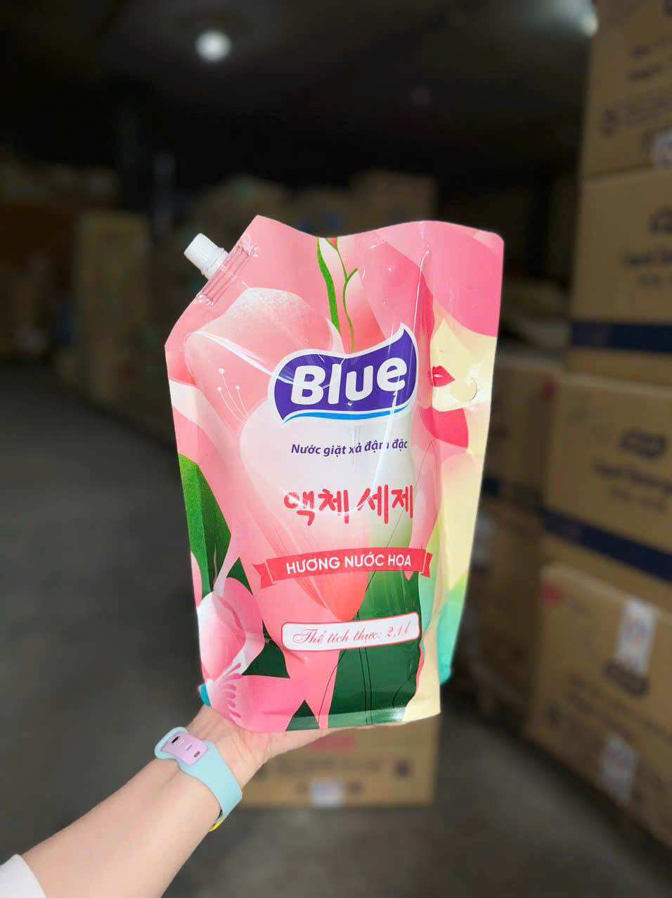 (Giao hàng 2h)Nước giặt xả Blue công nghệ Hàn Quốc 2.1L