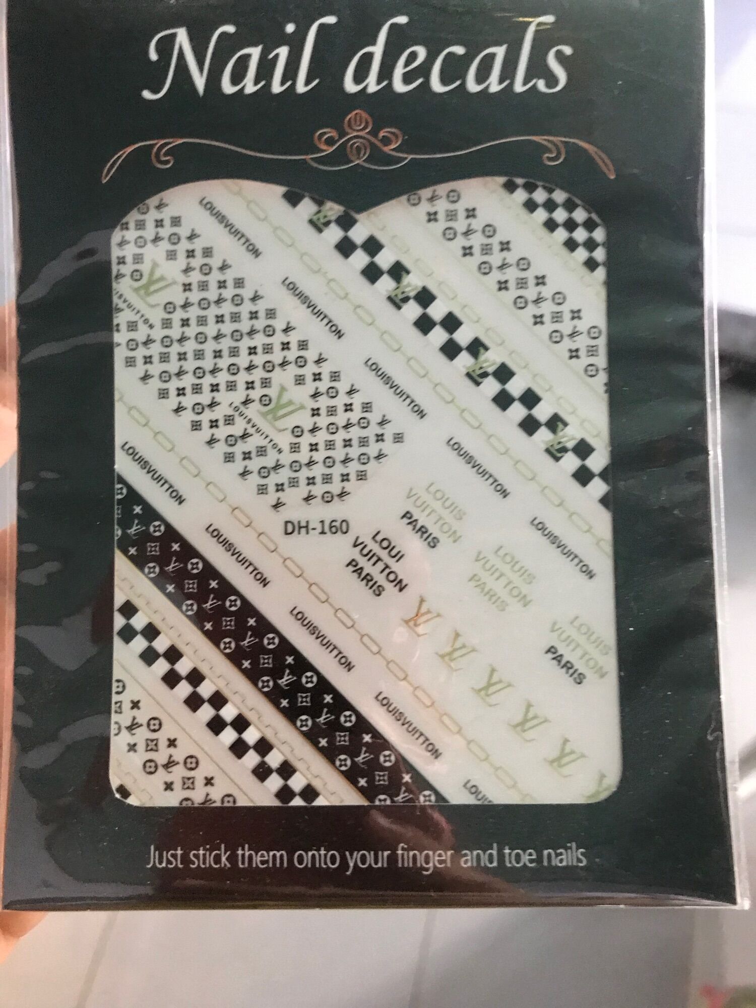 Stiker dán móng thương hiệu , stick dán gucci, lv
