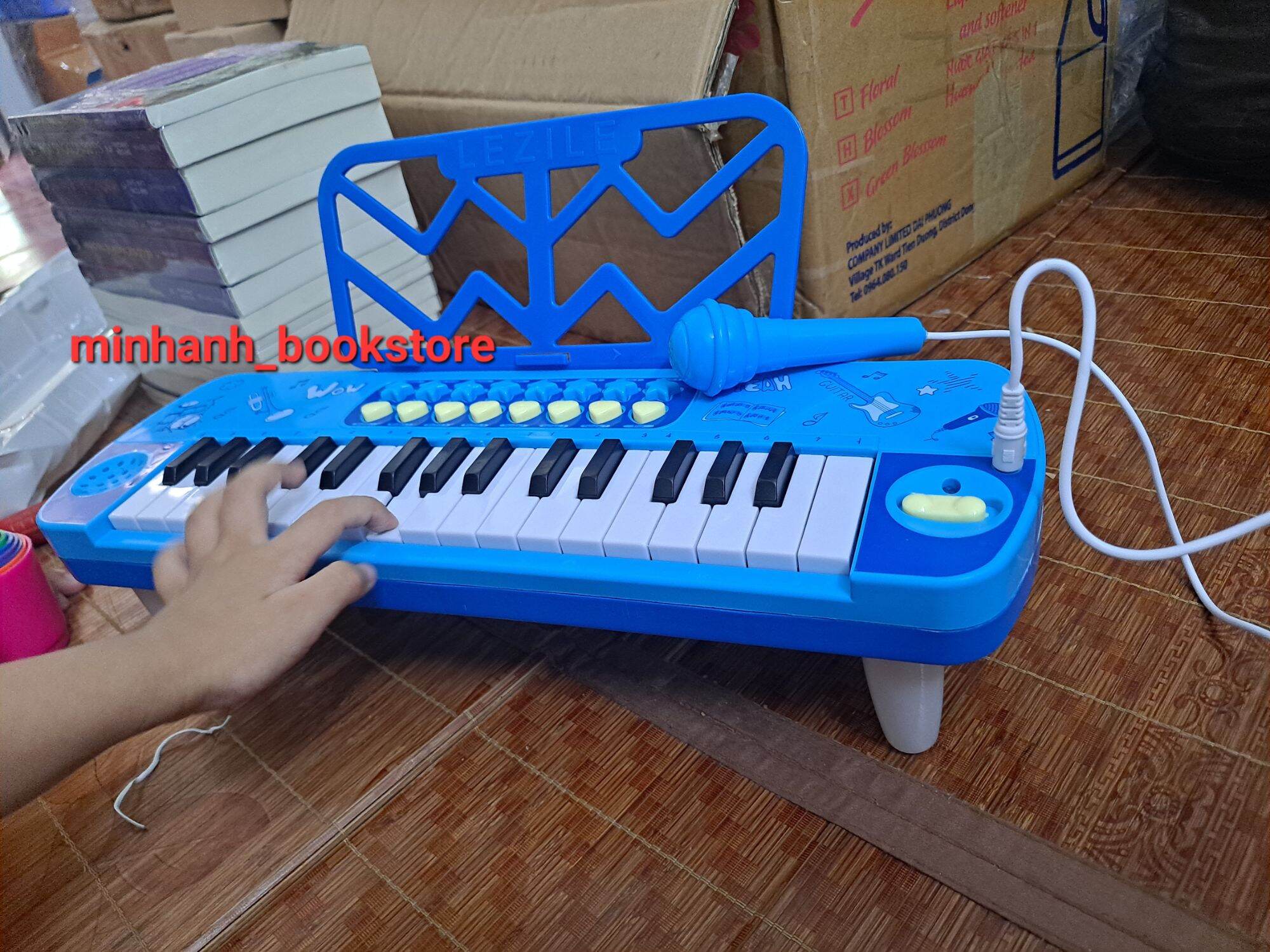 Đàn điện tử kèm mic cho bé tặng kèm pin AA