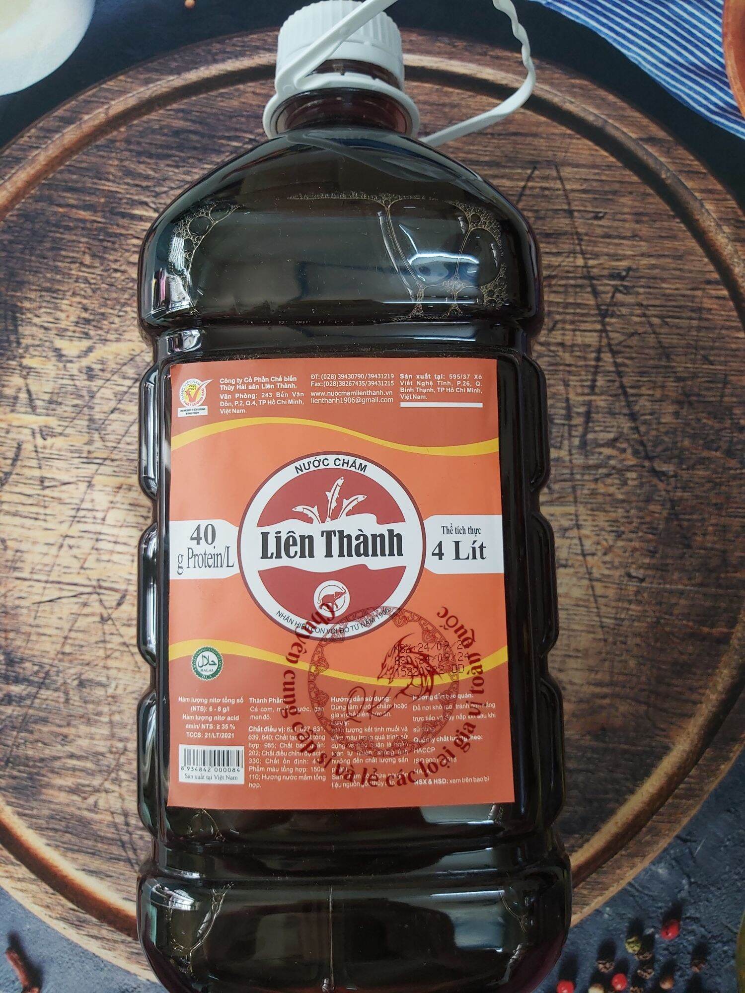 Lien Thanh Fish Sauce 40 Grams Protein/Liter 4 Liter Bottle