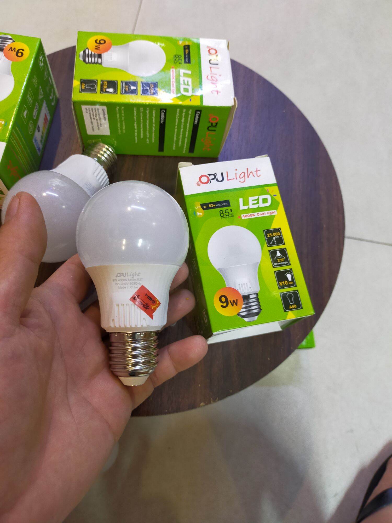 Bóng led 9w trung tính đui e27
