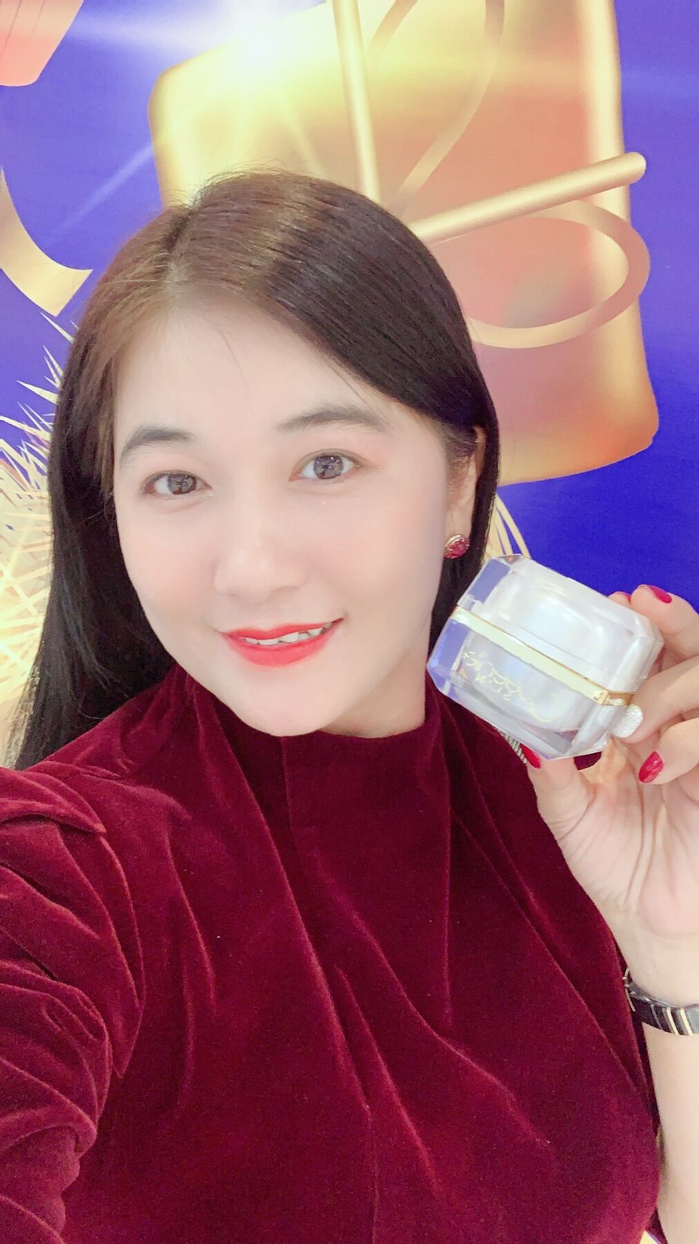 Kem Face Lười Thượng Hạng Queenie Skin Hộp 35Gr