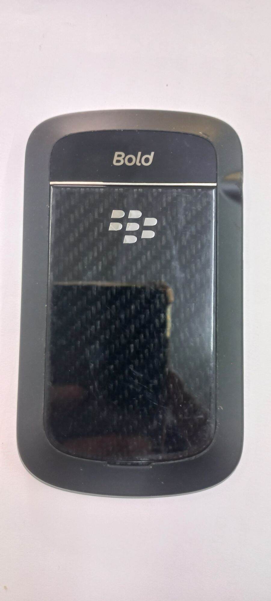 Blackberry Bold 9900 cũ nguyên zin