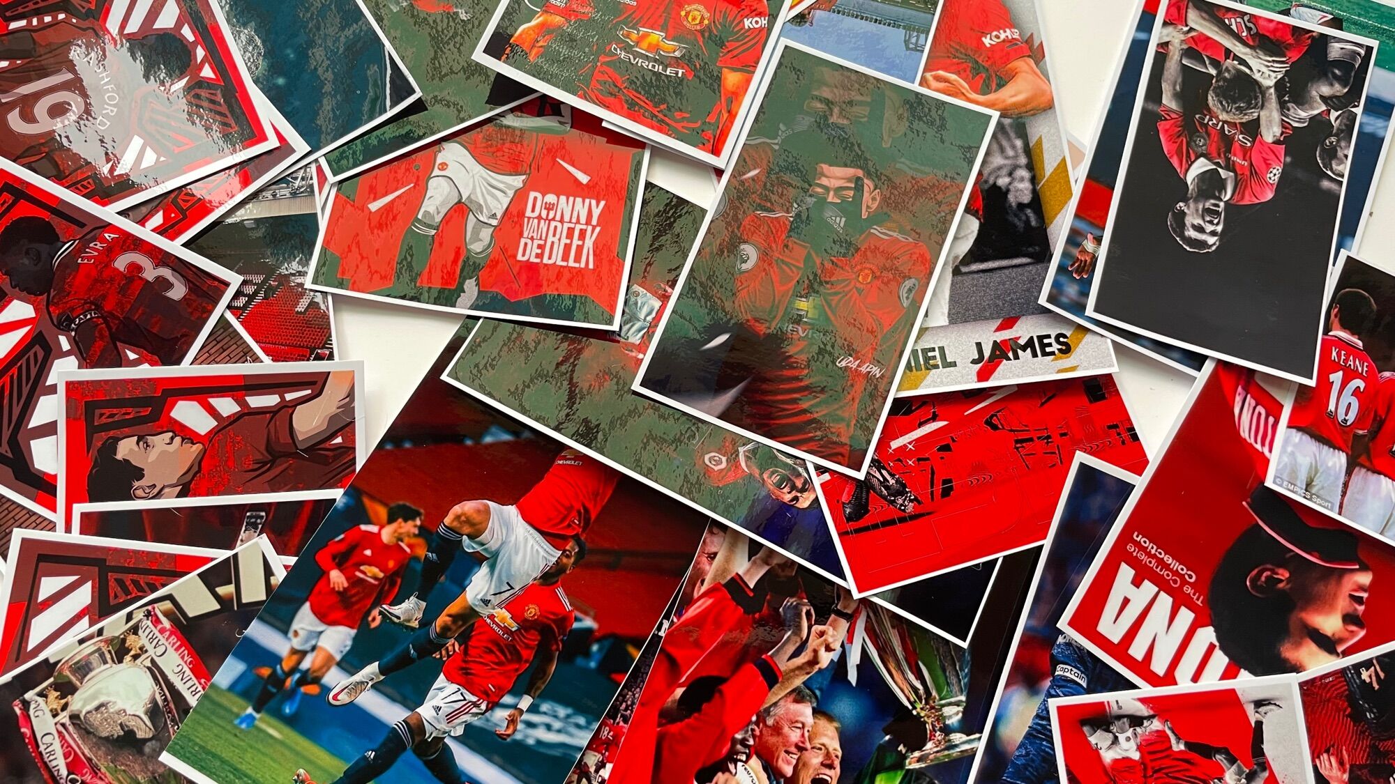 Set 40 hình dán sticker trang trí CLB Manchester United