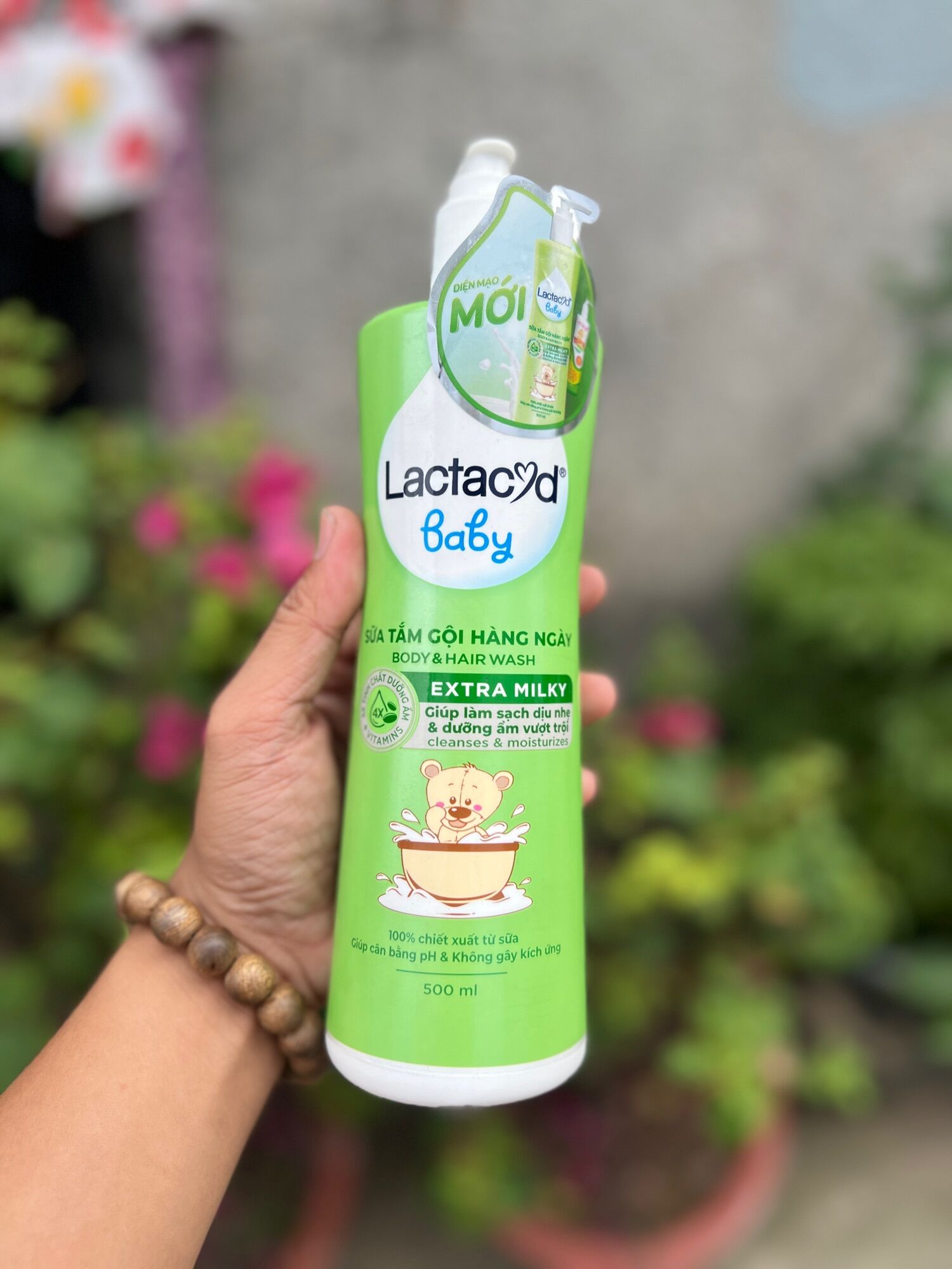tắm gội lactacyd 500ml