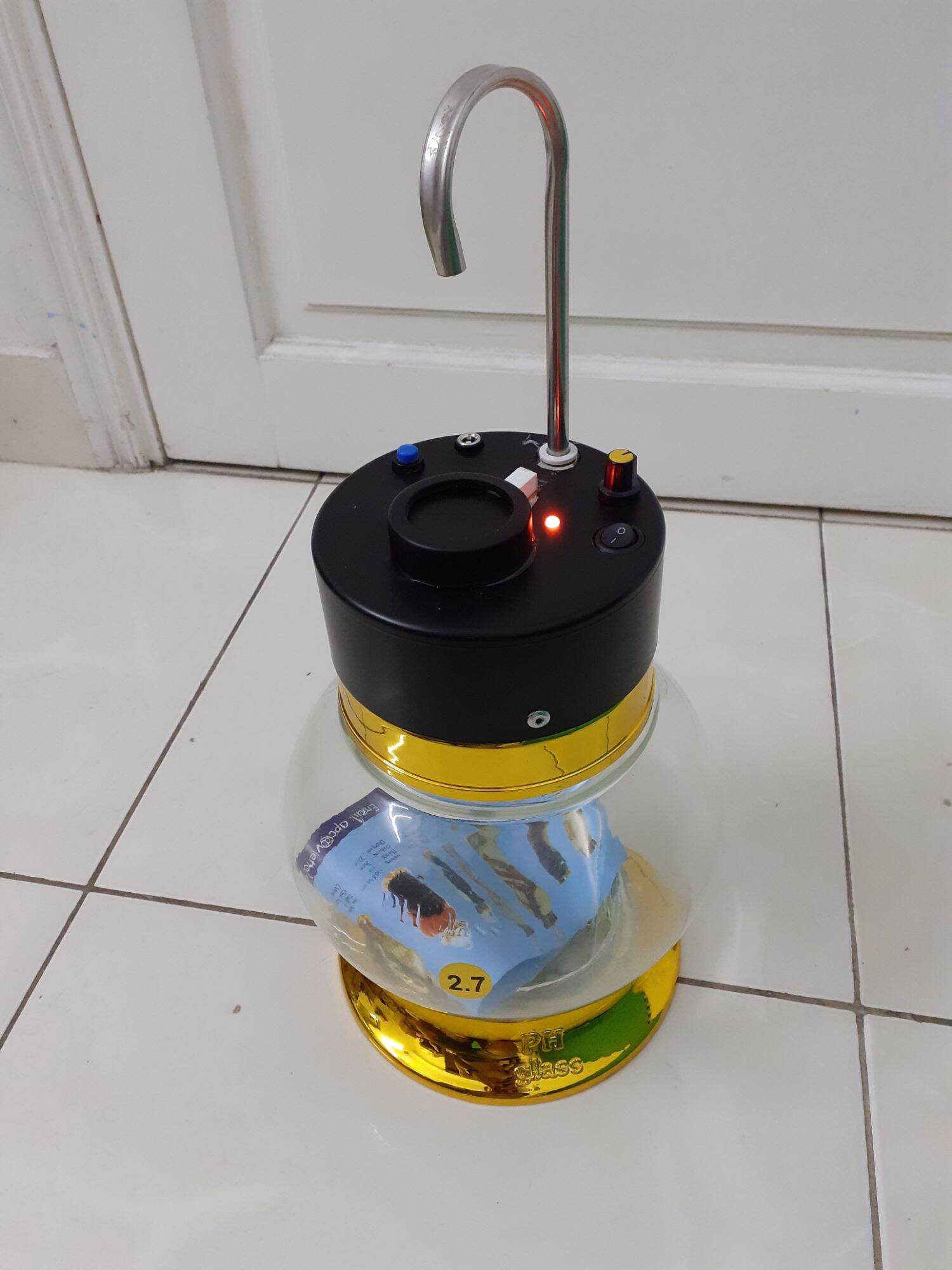 Máy rót rượu tự động