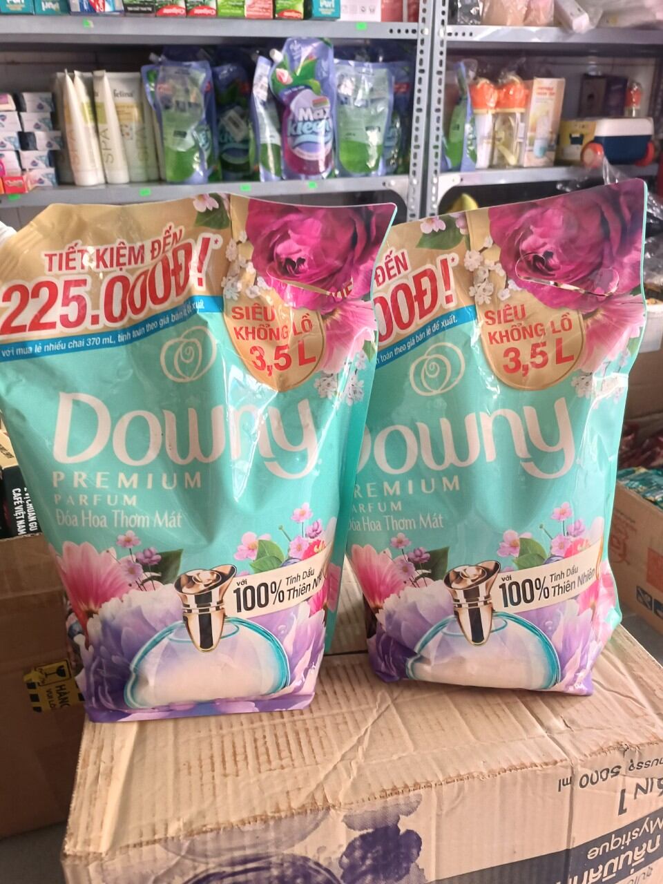 Nước xả vải downy 3 lít đóa hoa thơm mát