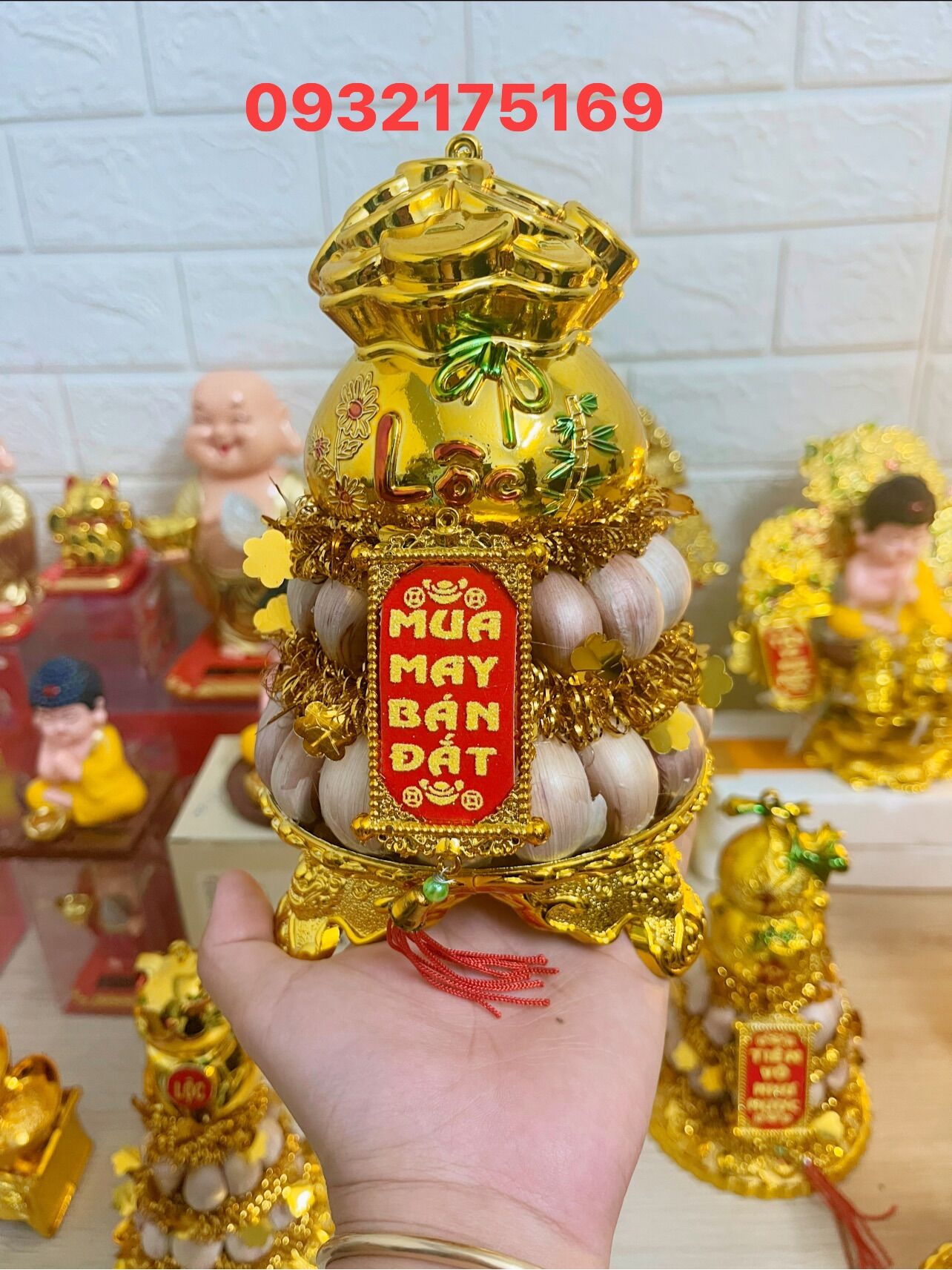 Tháp tỏi hủ vàng chiêu tài lộc