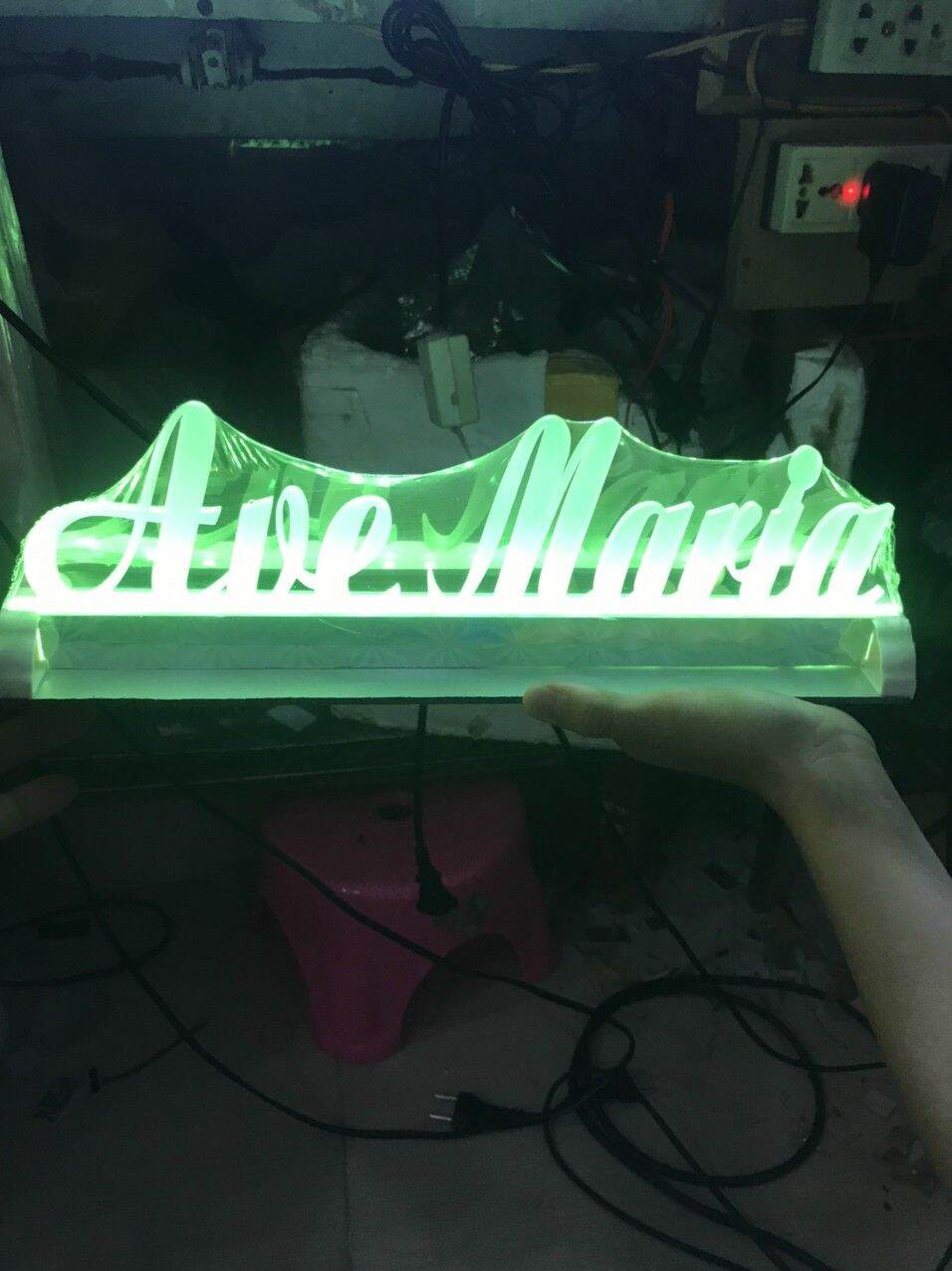 Bảng chữ mica LED full màu size 40cm chữ cắt lazer sắc nét "Ave Maria"