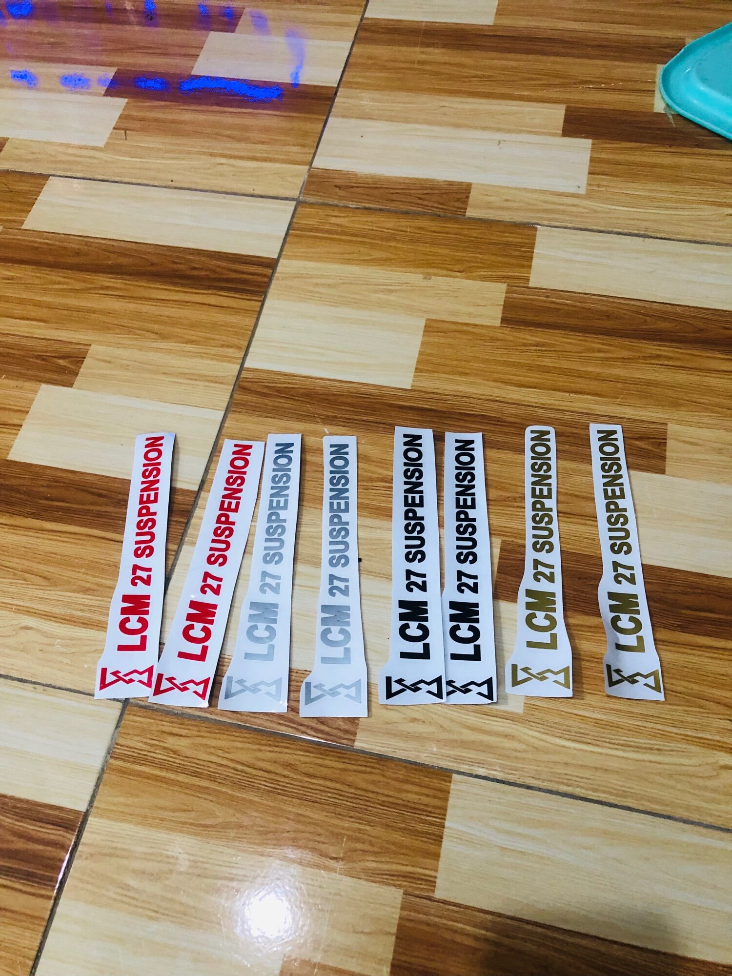 Tem phuộc Lcm dán cho các loại xe máy giá 1 cặp, phuộc trước trang trí kiểu