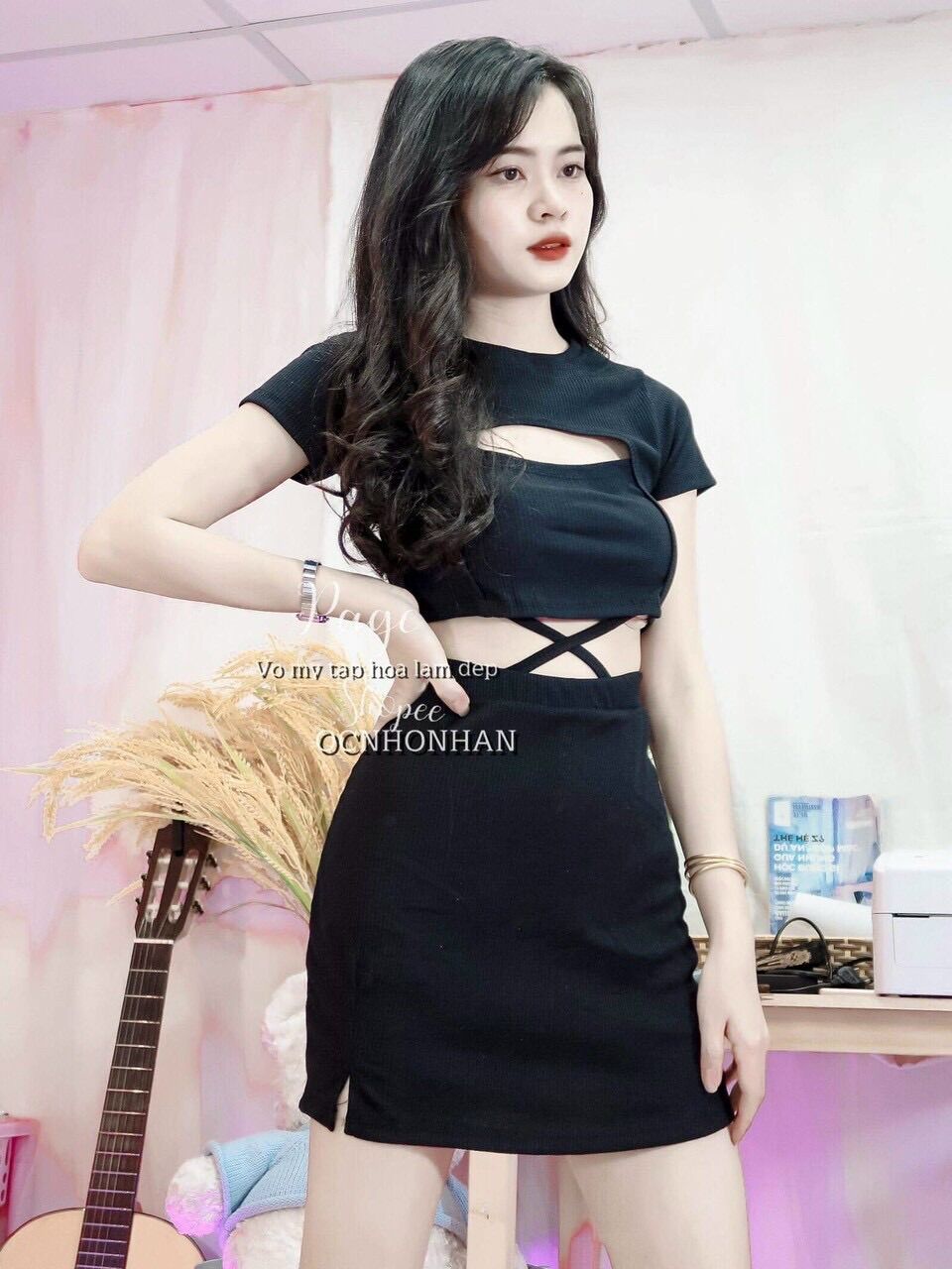 Set bộ áo chéo eo và chân váy xẻ kiểu croptop from 50kg trở lại