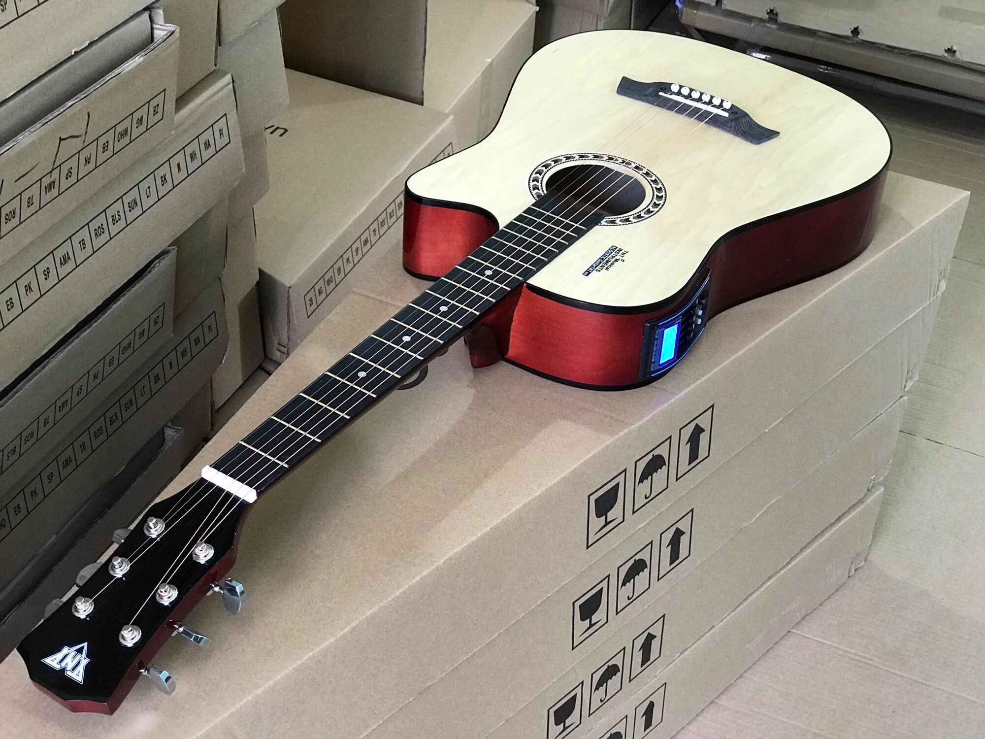 Đàn guitar acoustic Đàn T70 size 38 dài 96cm