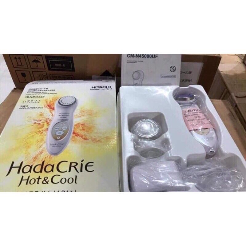 Máy massage mặt hadacrie n45000 uf hitachi có thêm tính năng phát hiện đốm nâu trên da