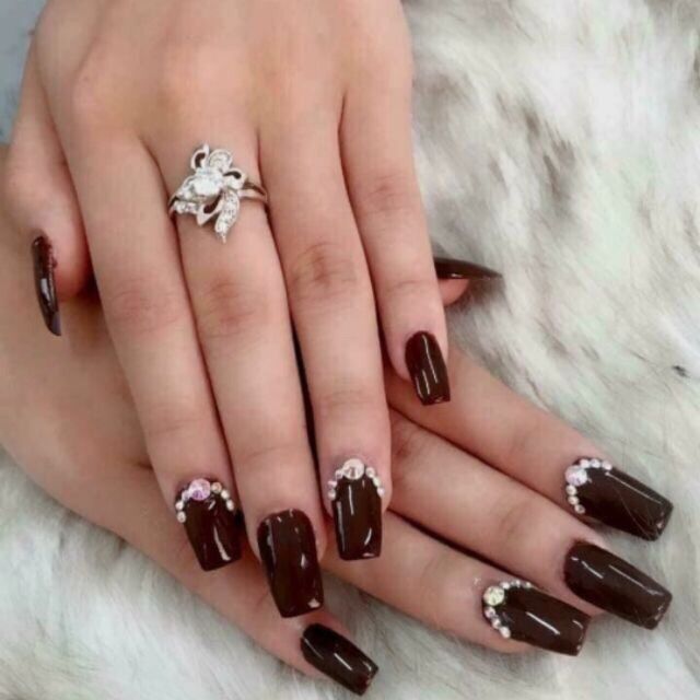 [HCM]Bộ 24 Móng Tay Màu Nâu Đỏ Thang Viền Đá