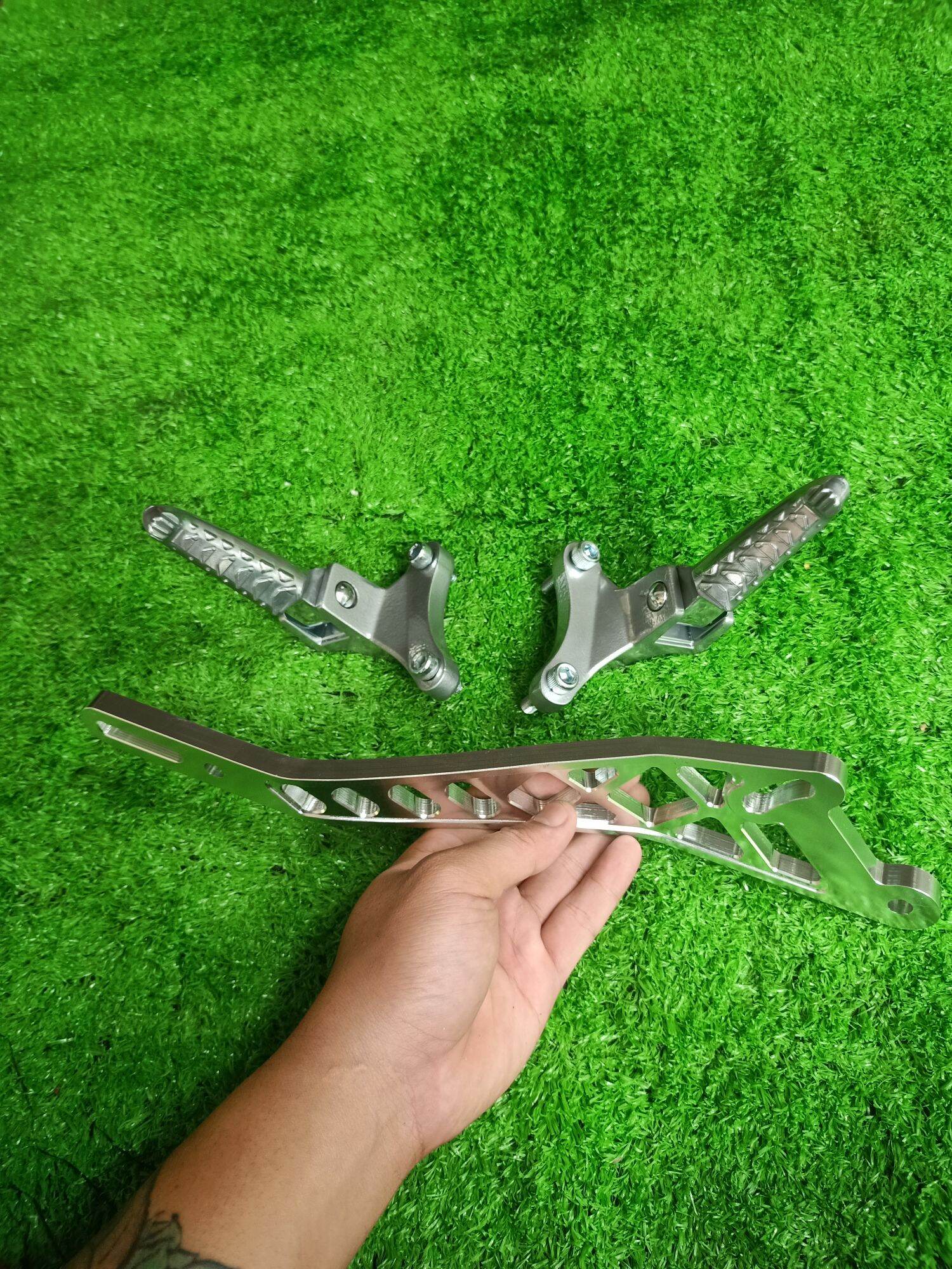 Gác chân Malaysia Exciter 150 Ex 155
