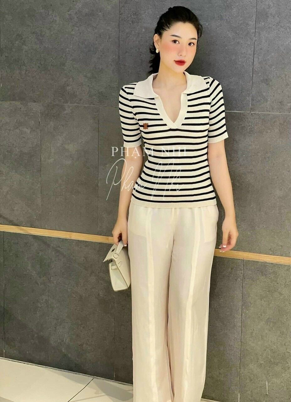 Áo sọc cổ trụ gắn chữ TS