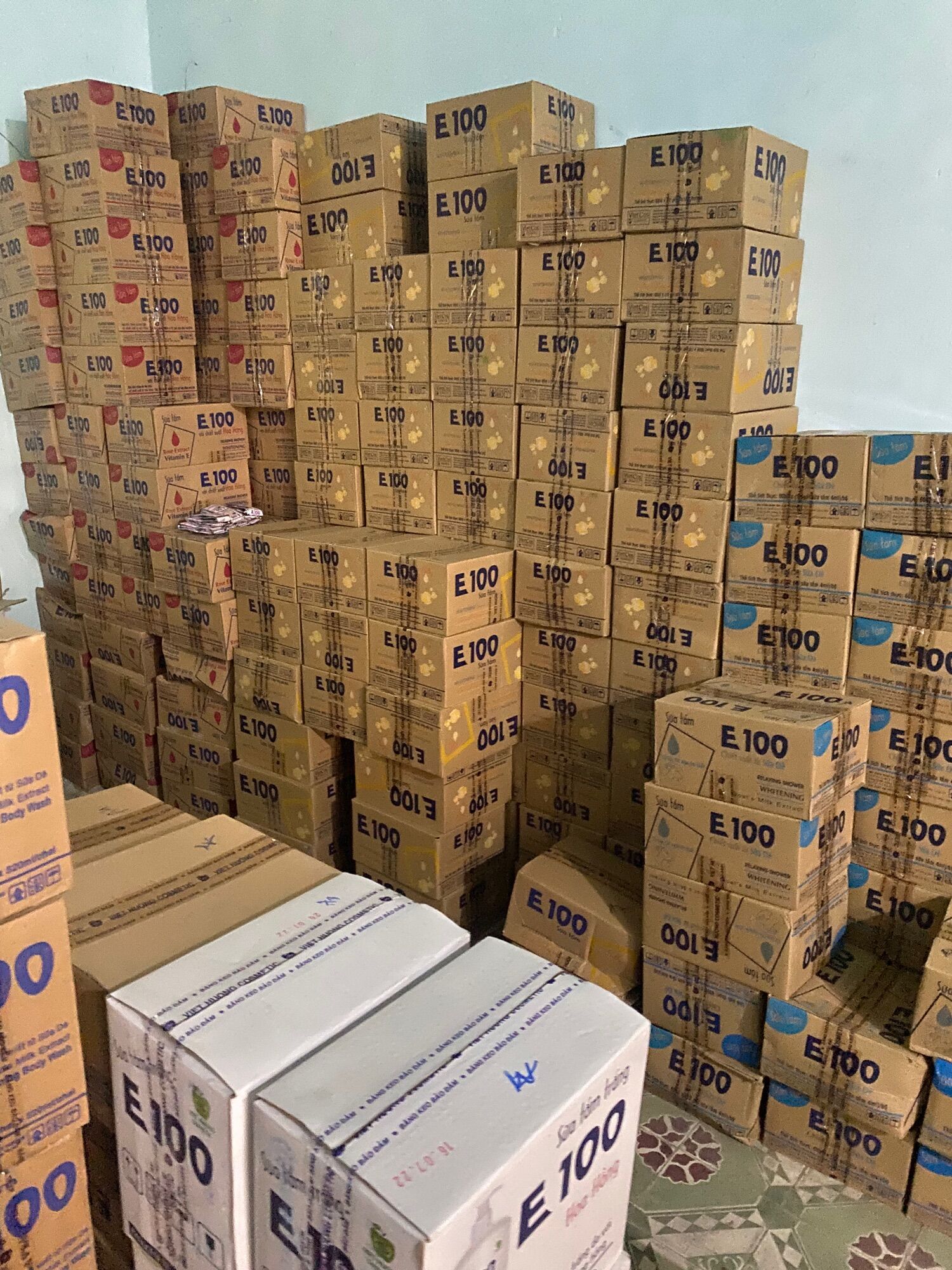 6 Tuýp Sữa Rửa Mặt Tinh Chất Sữa Bò E100 80Gr