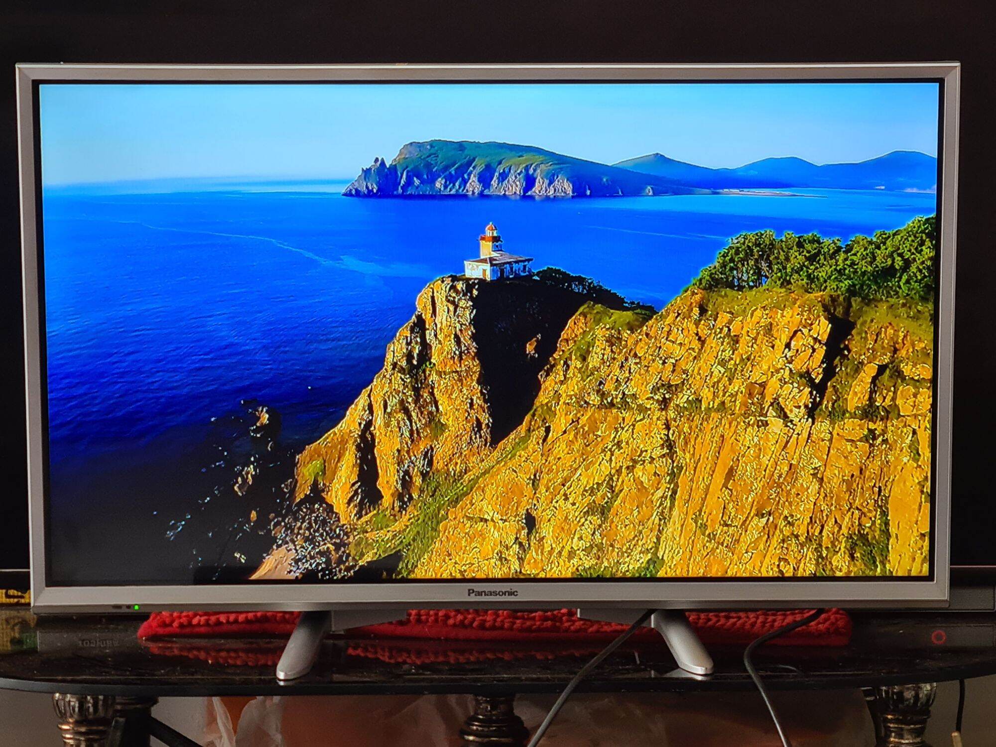 Smart tivi wifi 32 inch Panasonic
