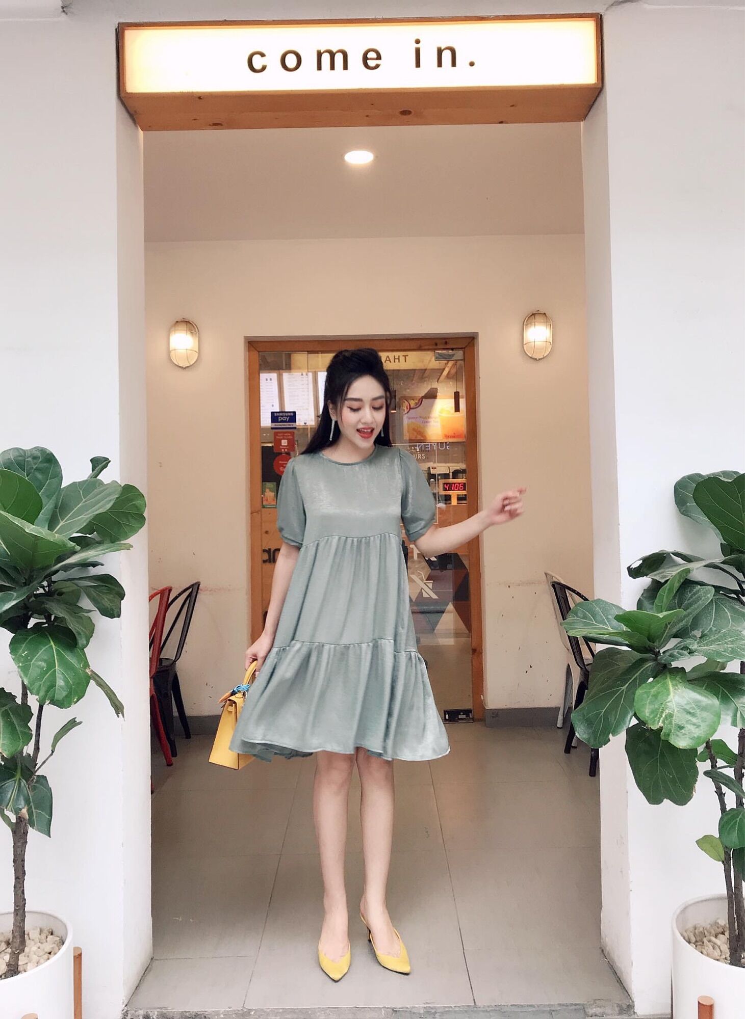 Váy lụa babydoll tầng
