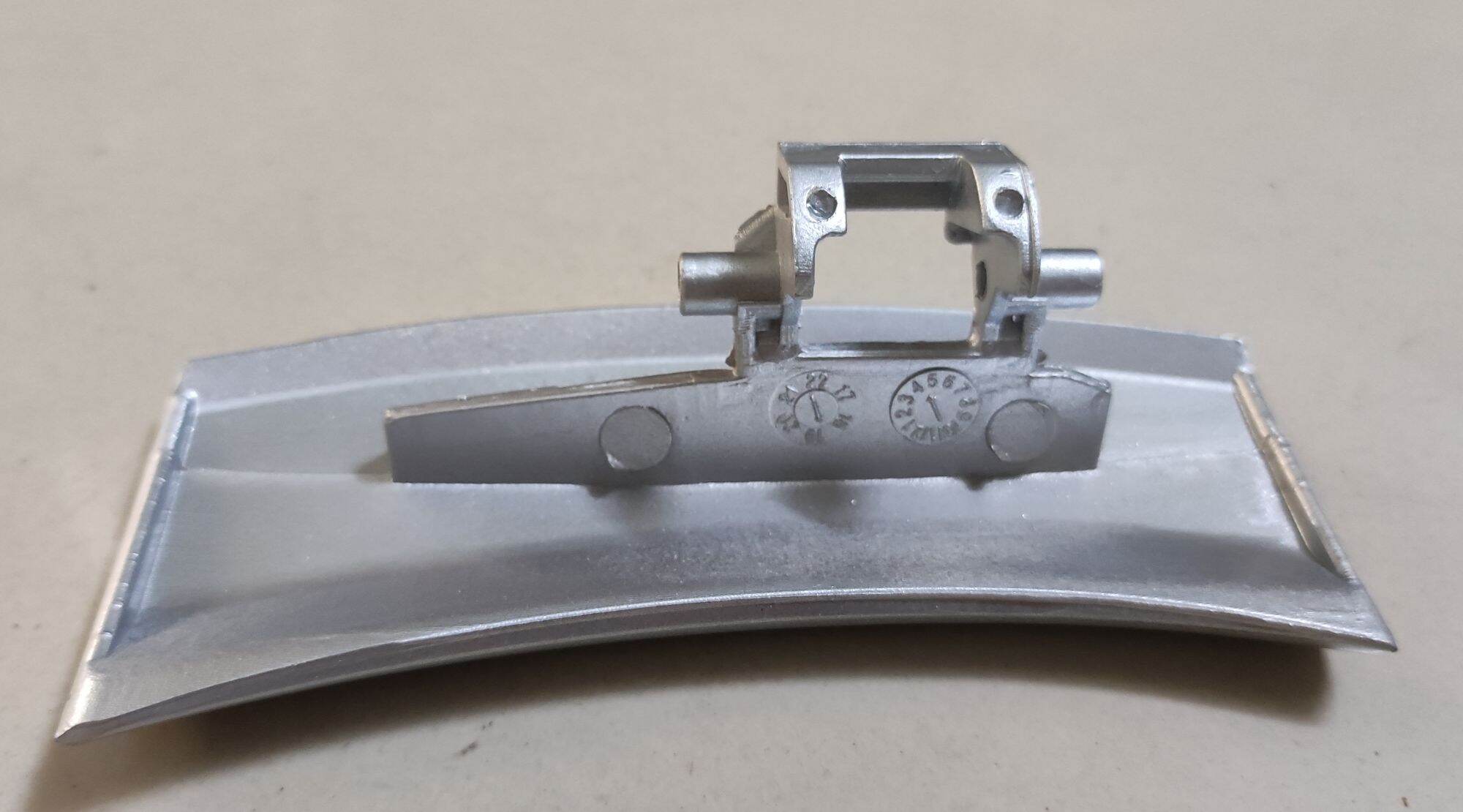 tay nắm cửa máy giặt Electrolux