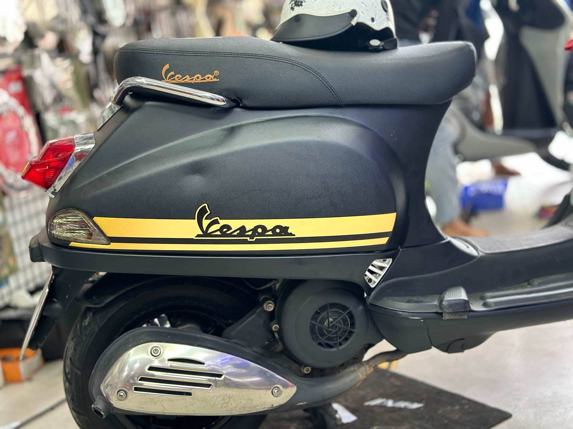 Tem Vespa decal cao cấp