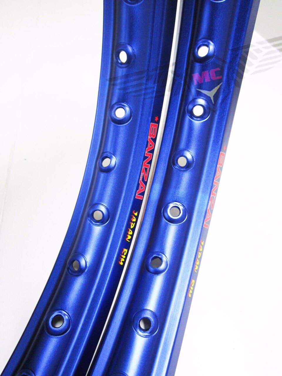 Niềng nhôm Banzai size 1.4 x 1.7 100 % Thai Lan