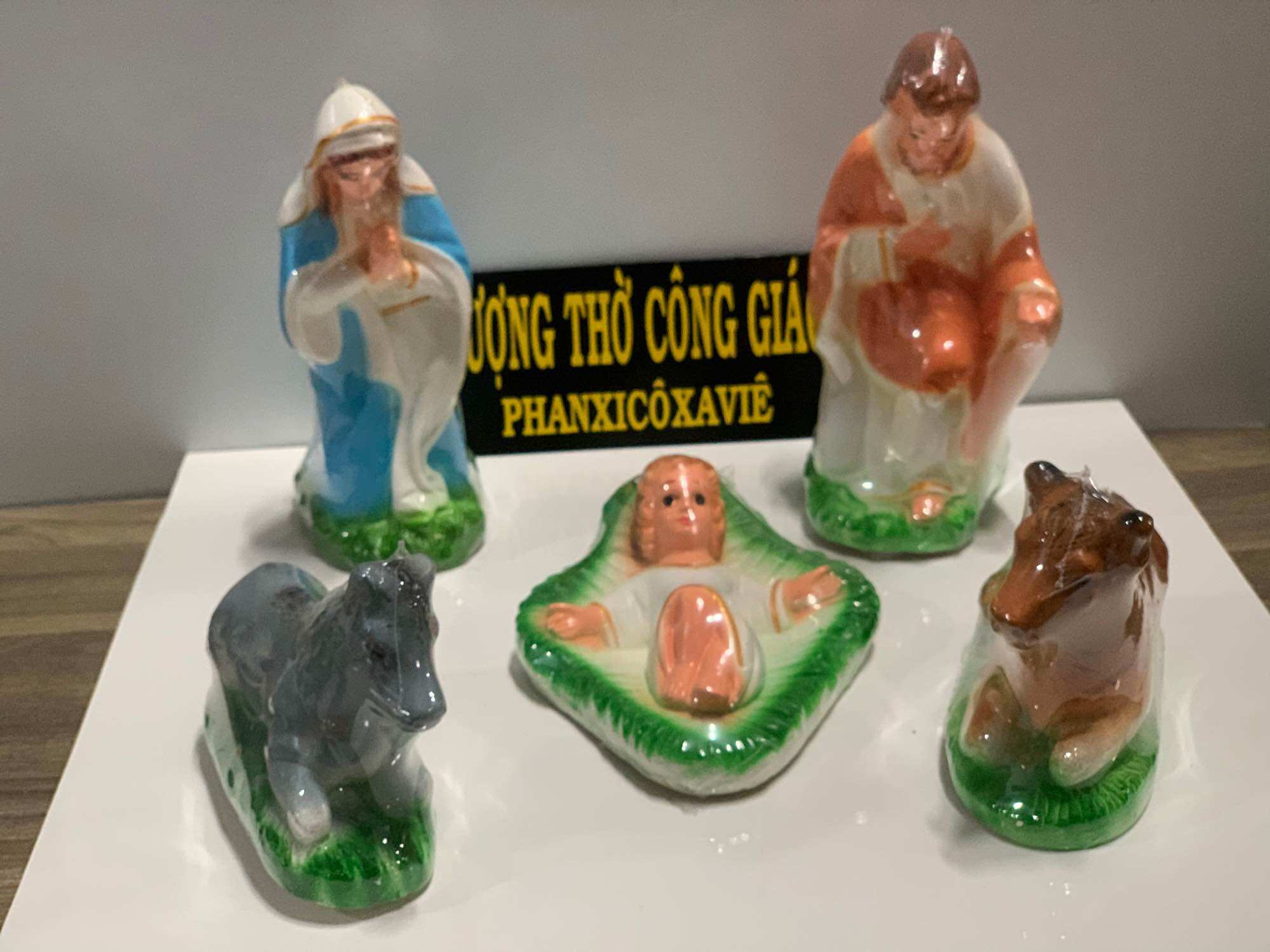 Bộ tượng chúa giáng sinh 20cm - tượng thờ công giáo phanxico xavie.